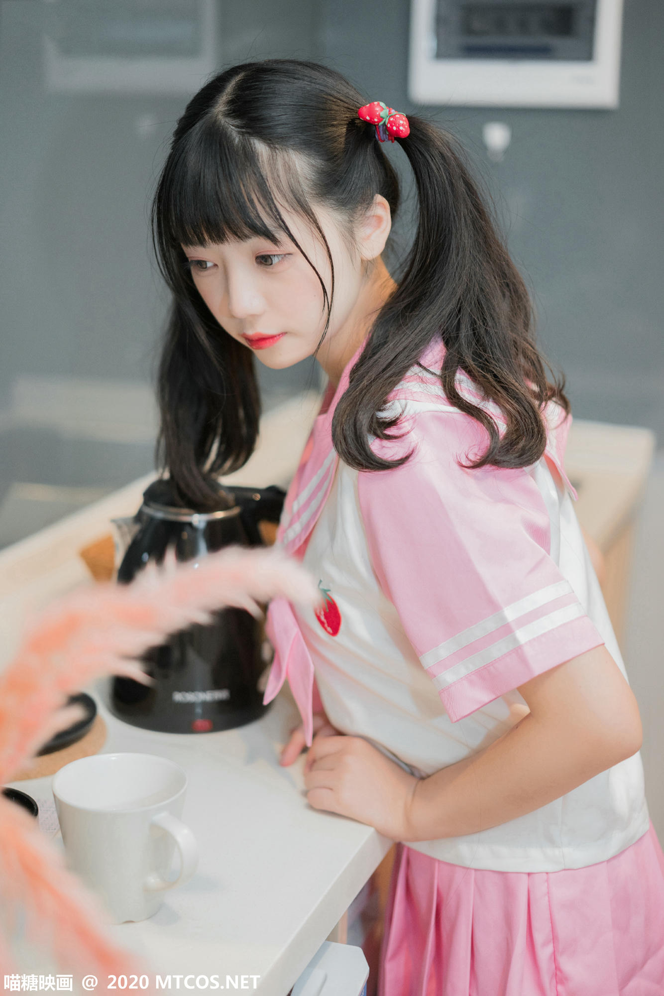 [喵糖映画] VOL.218 草莓美眉[45P／324MB]_第2集