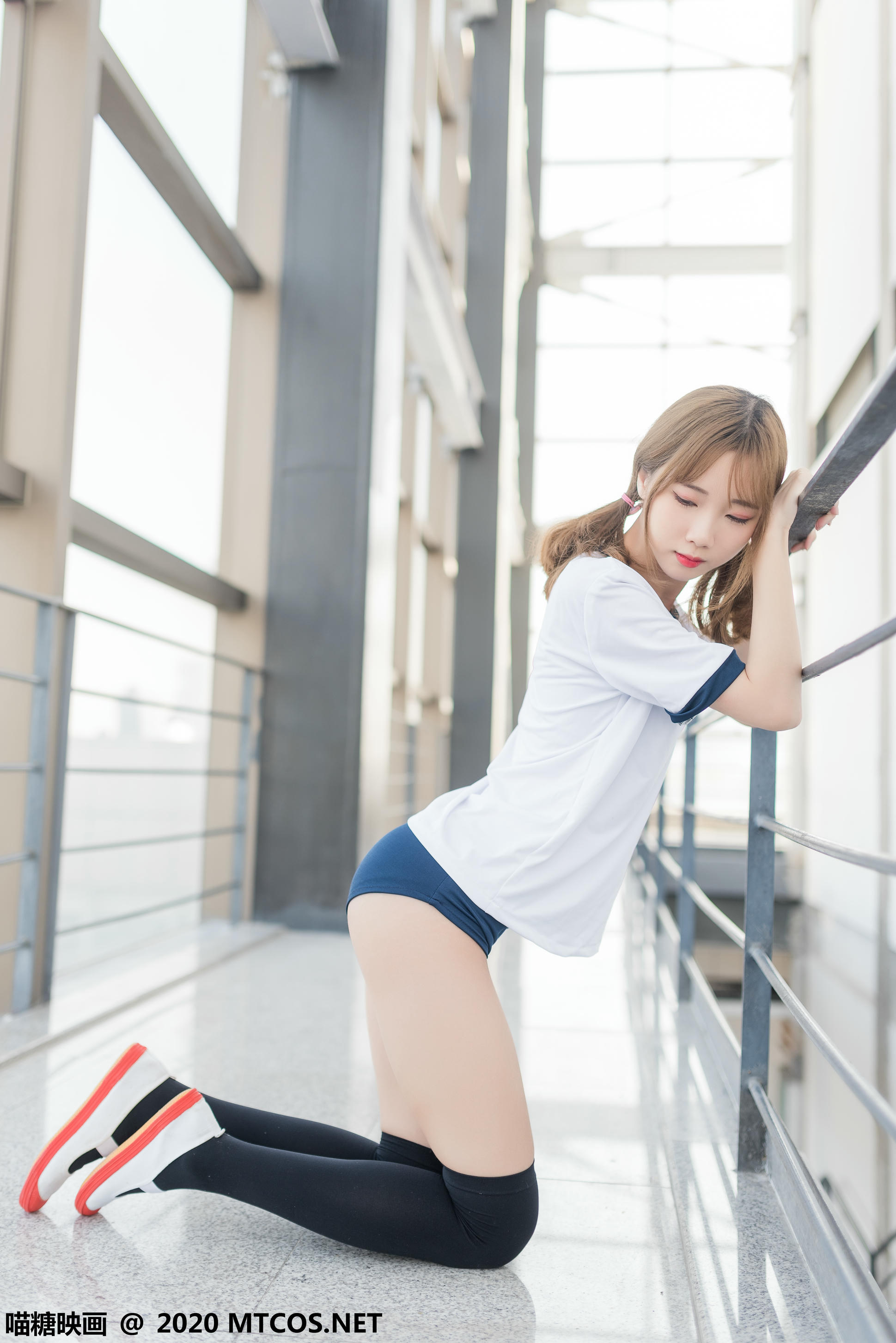 [喵糖映画] VOL.219 运动体操服[50P／394MB]_第2集