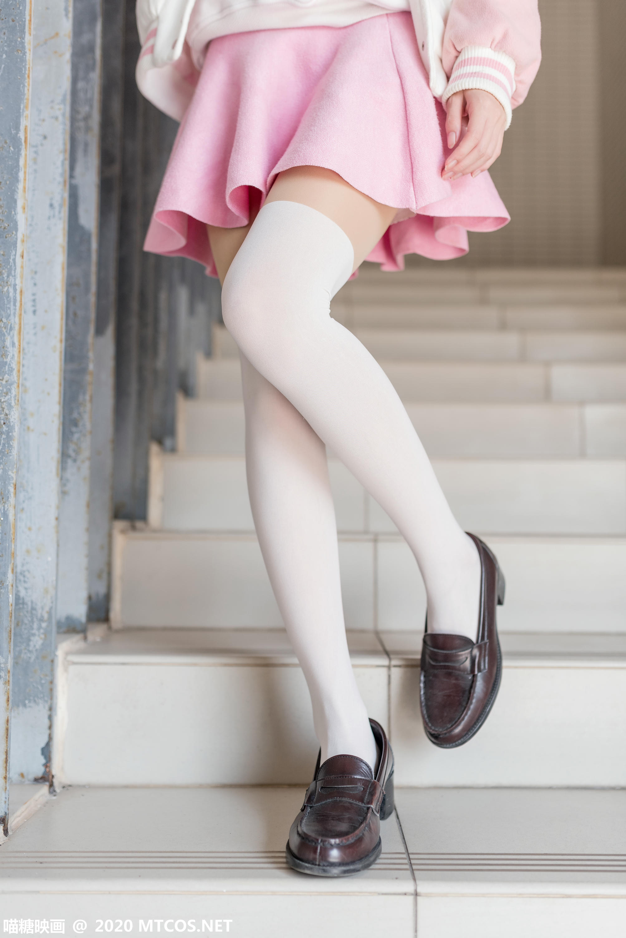 [喵糖映画] VOL.220 晌午暖阳[48P／348MB]_第1集