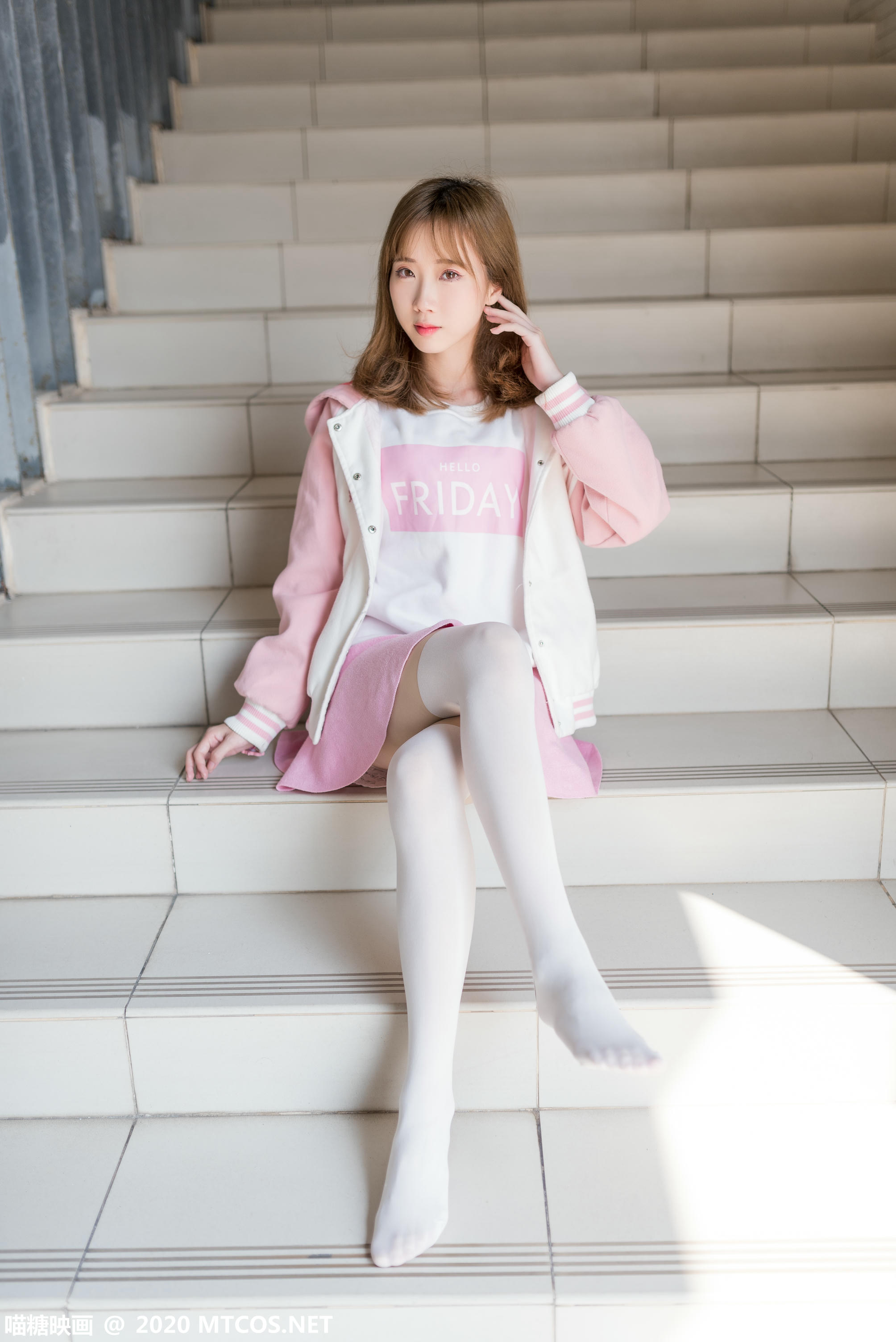 [喵糖映画] VOL.220 晌午暖阳[48P／348MB]_第2集