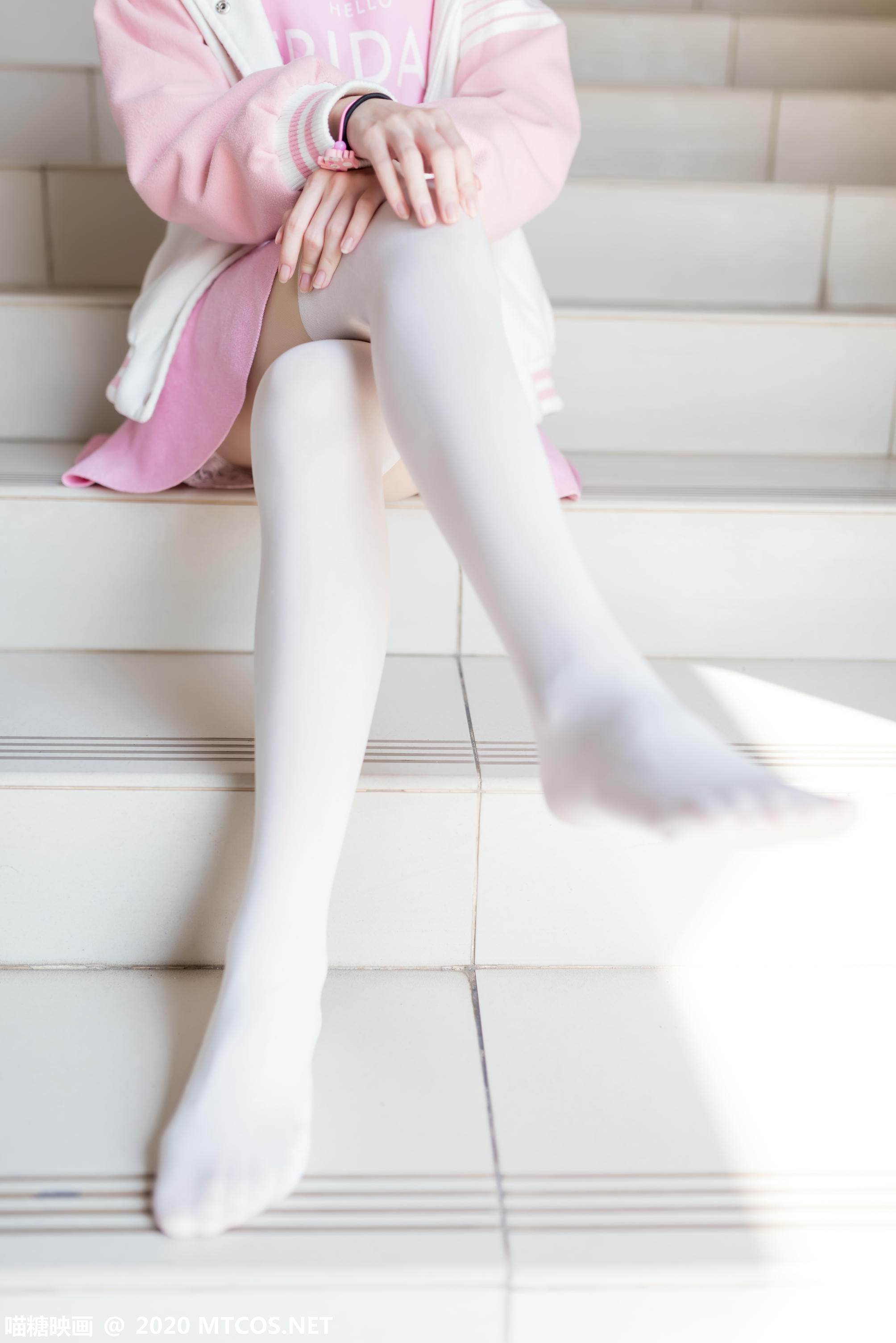 [喵糖映画] VOL.220 晌午暖阳[48P／348MB]_第2集