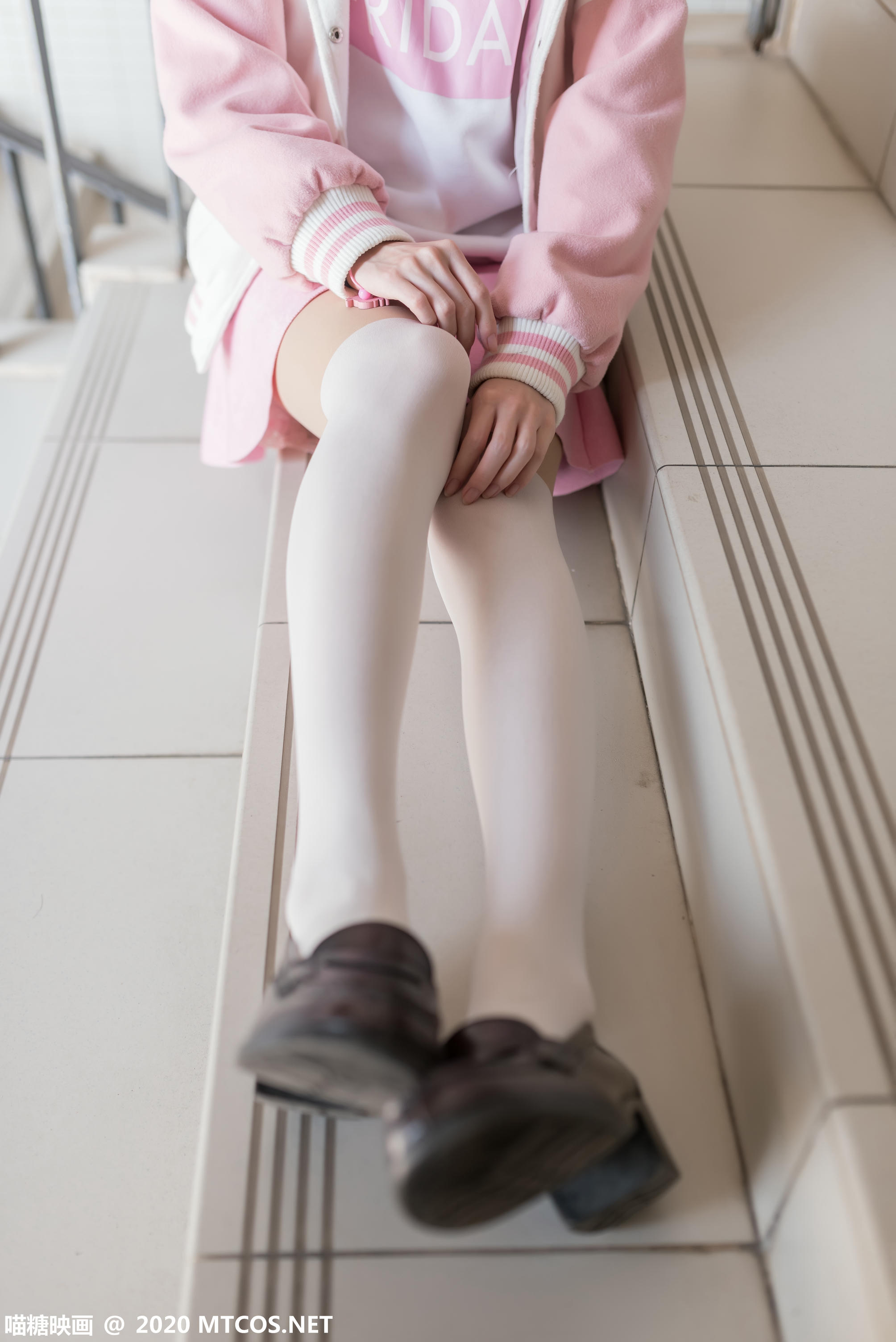 [喵糖映画] VOL.220 晌午暖阳[48P／348MB]_第1集