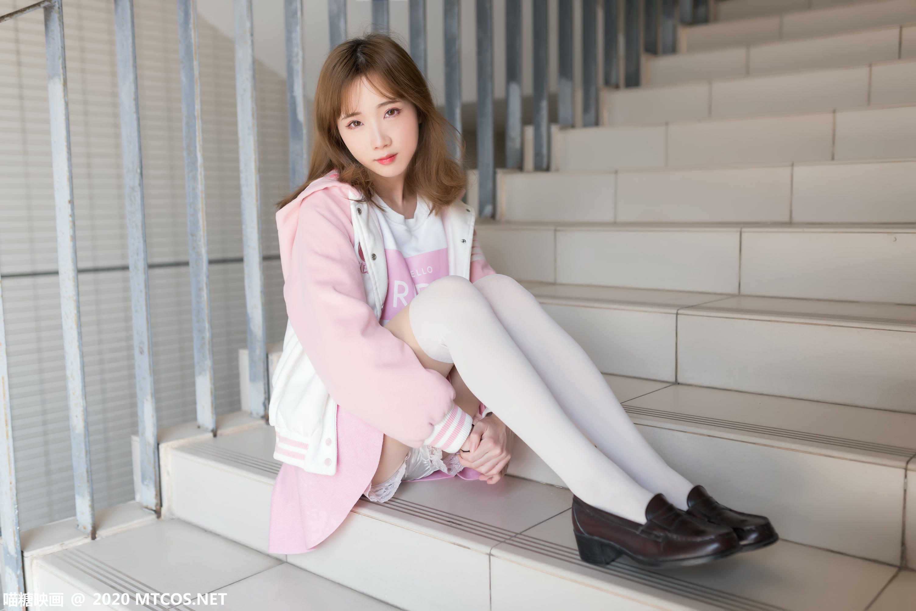 [喵糖映画] VOL.220 晌午暖阳[48P／348MB]_第1集