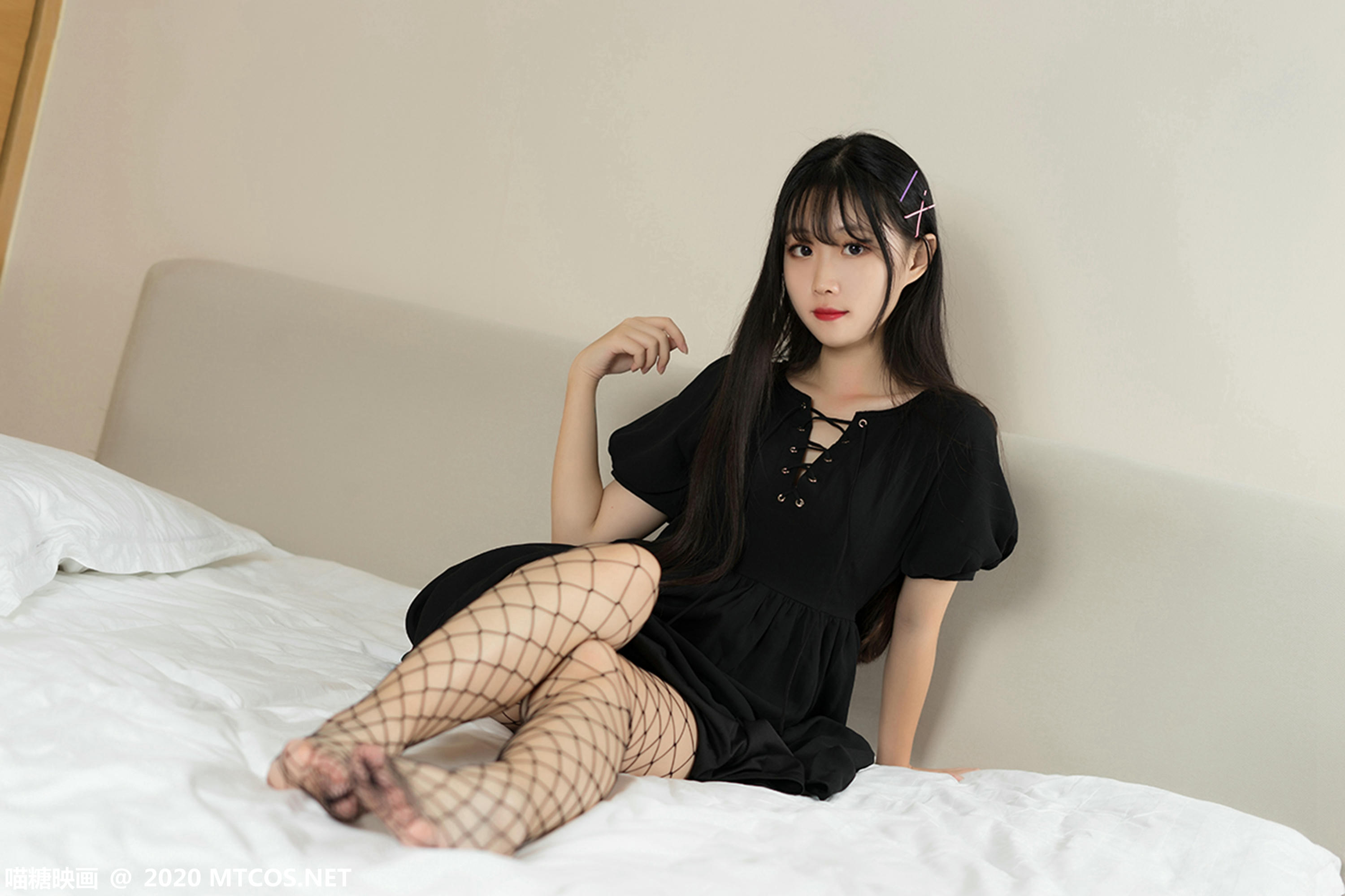 [喵糖映画] VOL.223 黑色长裙[40P／334MB]_第1集