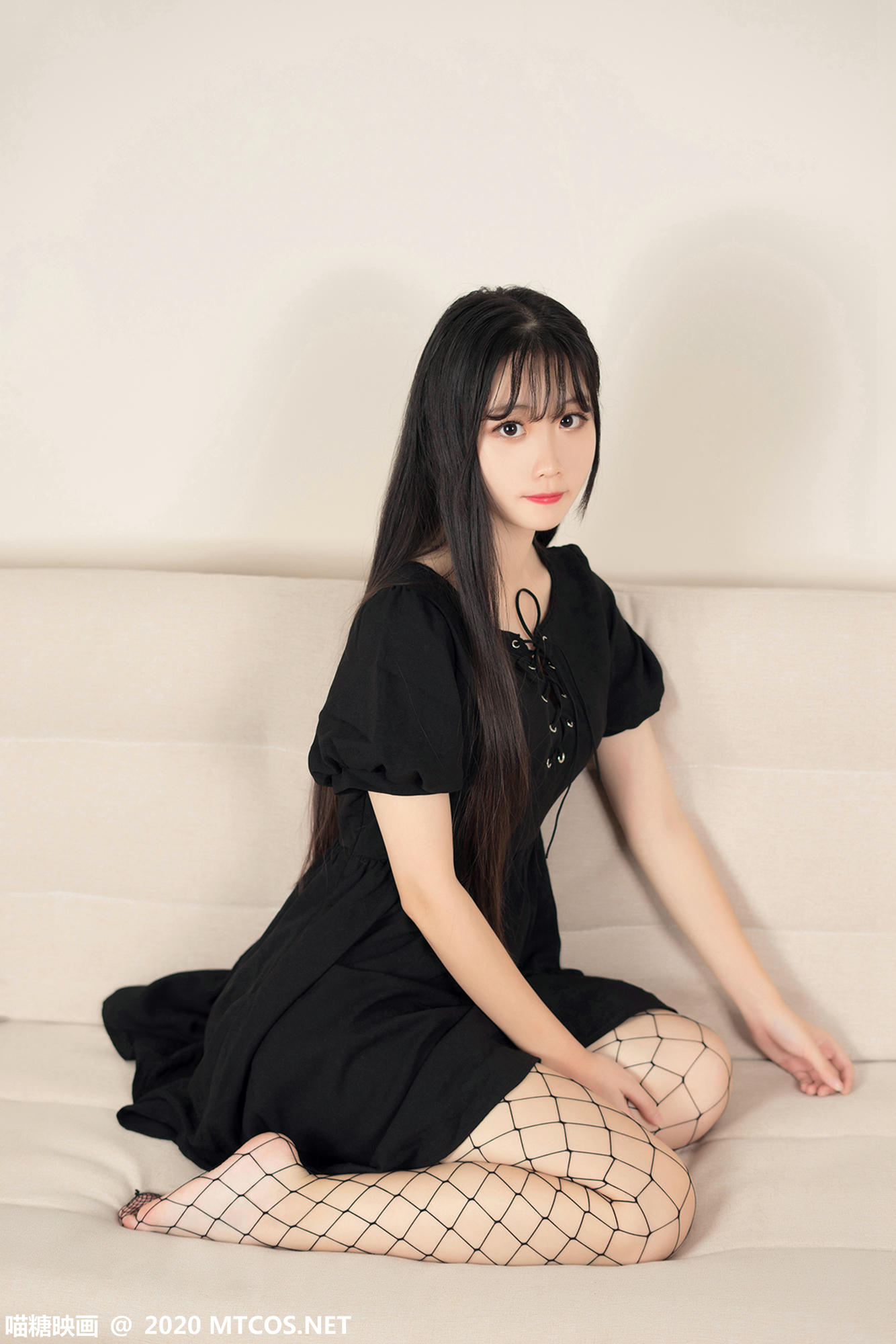 [喵糖映画] VOL.223 黑色长裙[40P／334MB]_第1集