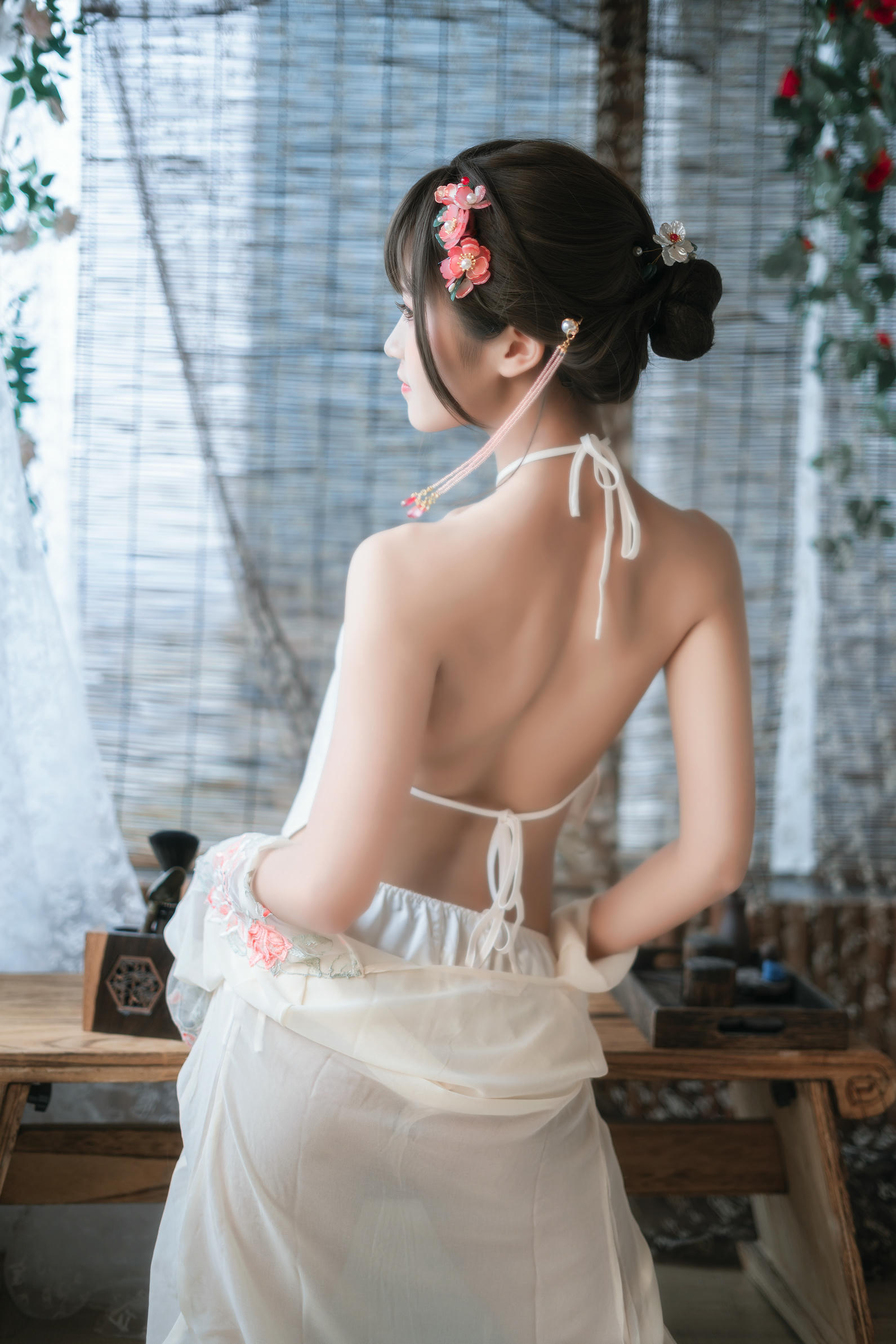 [喵糖映画] VOL.230 少女肚兜 花溪纱[20P／149MB]_第1集