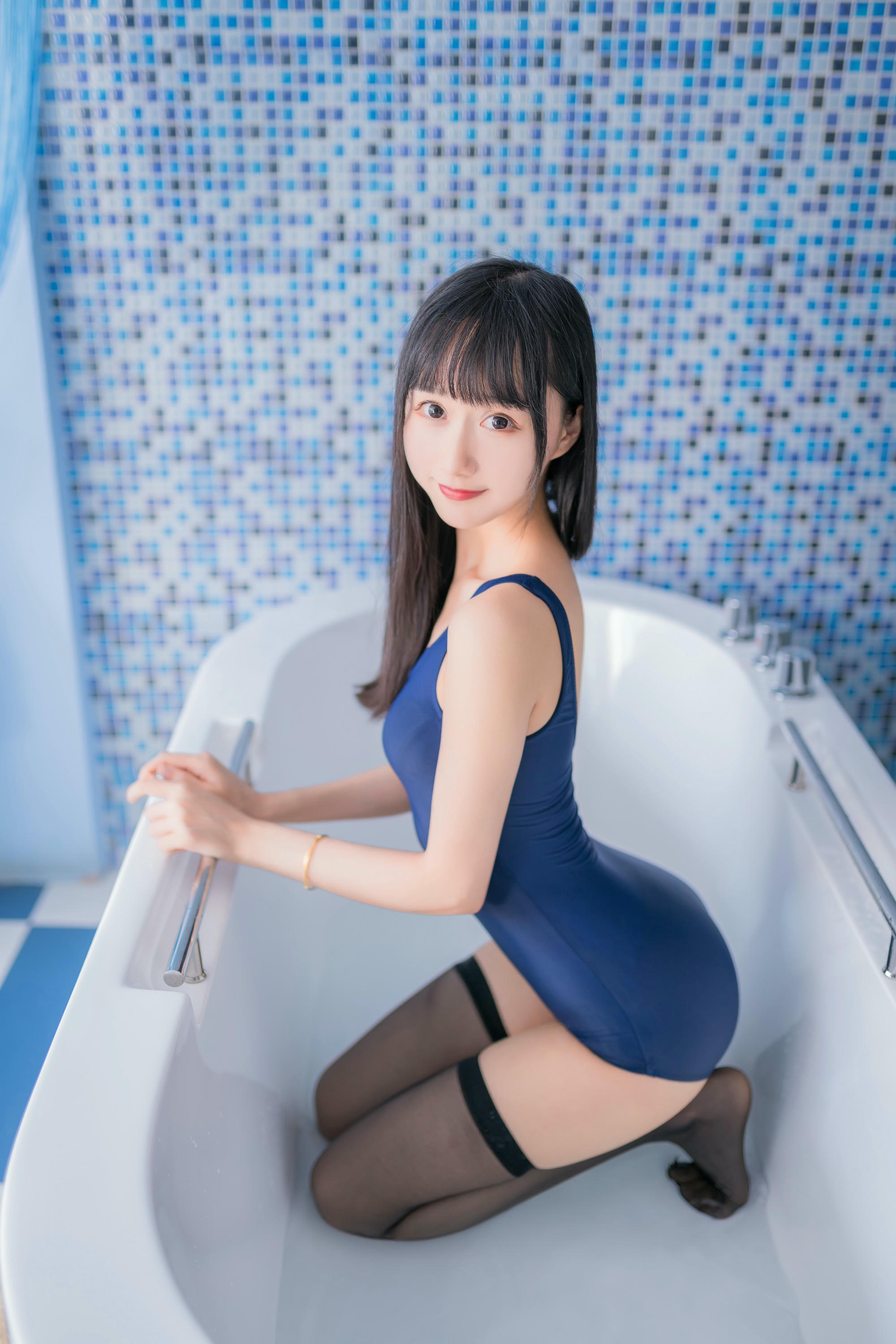 [喵糖映画] VOL.233 白衬死库水[30P／155MB]_第2集