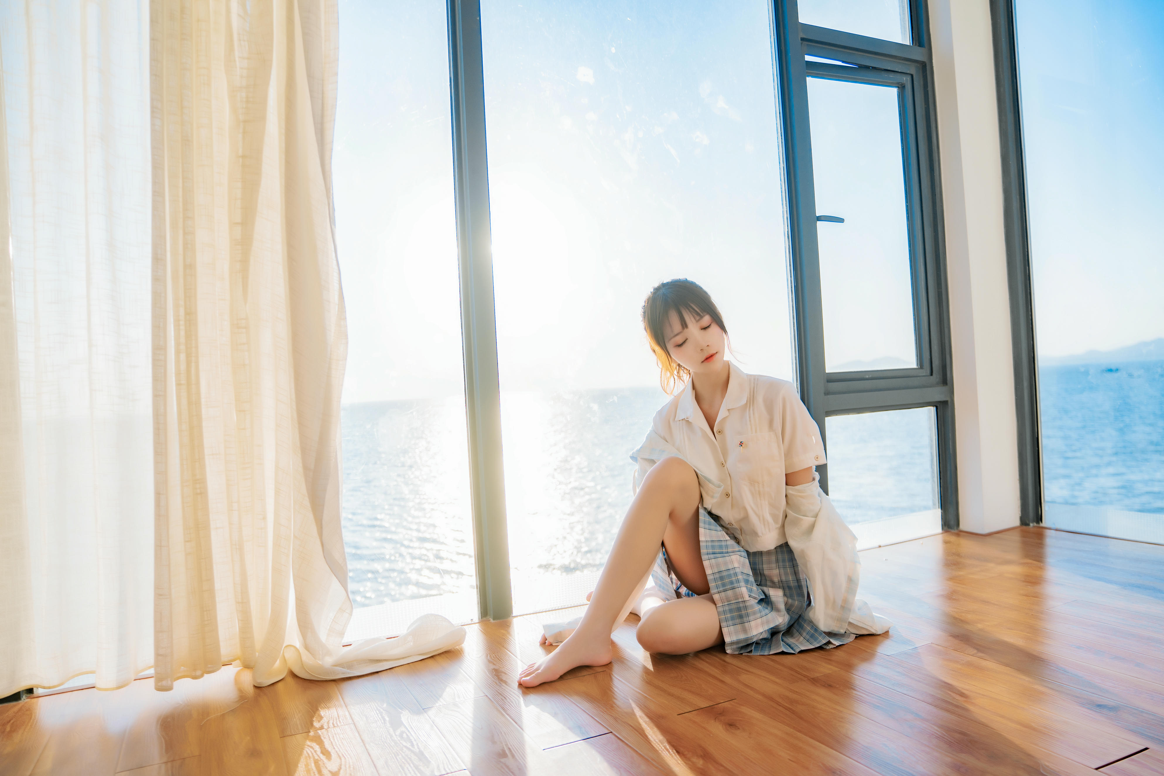 [喵糖映画] VOL.241 窗边的海[30P／564MB]_第1集