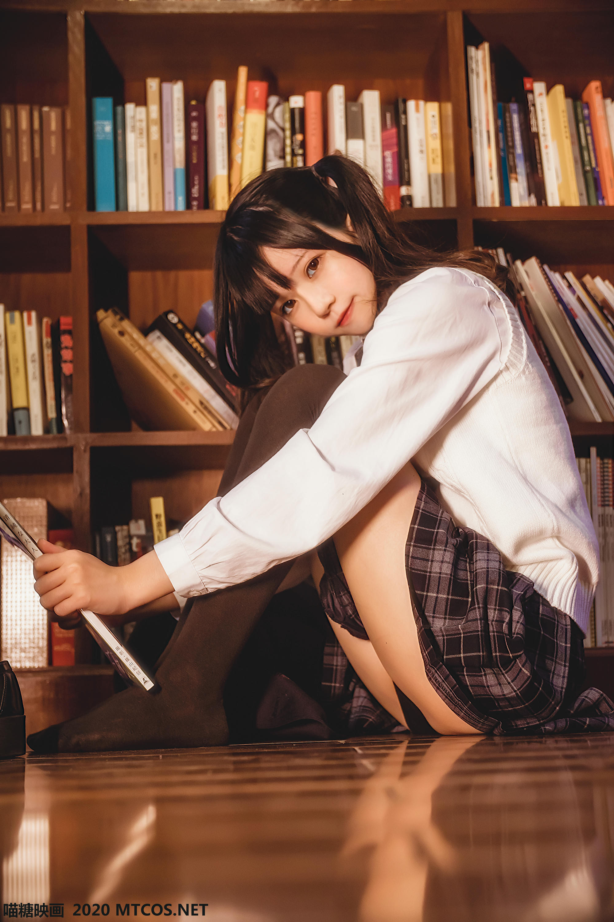 [喵糖映画] JKL.004 学妹JK制服[40P／732MB]_第1集