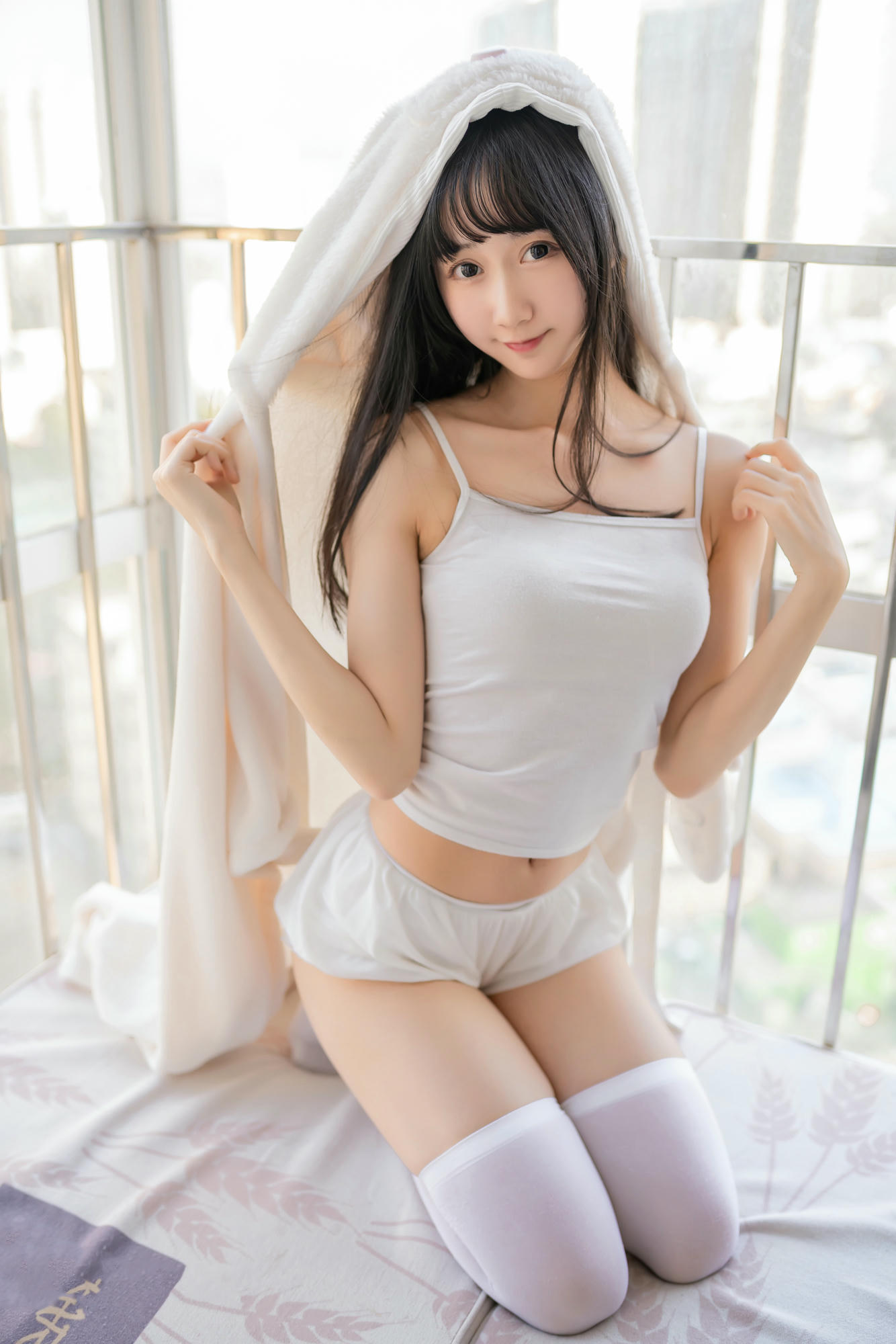 [喵糖映画] VOL.245 浴巾兔子[40P／141MB]_第2集