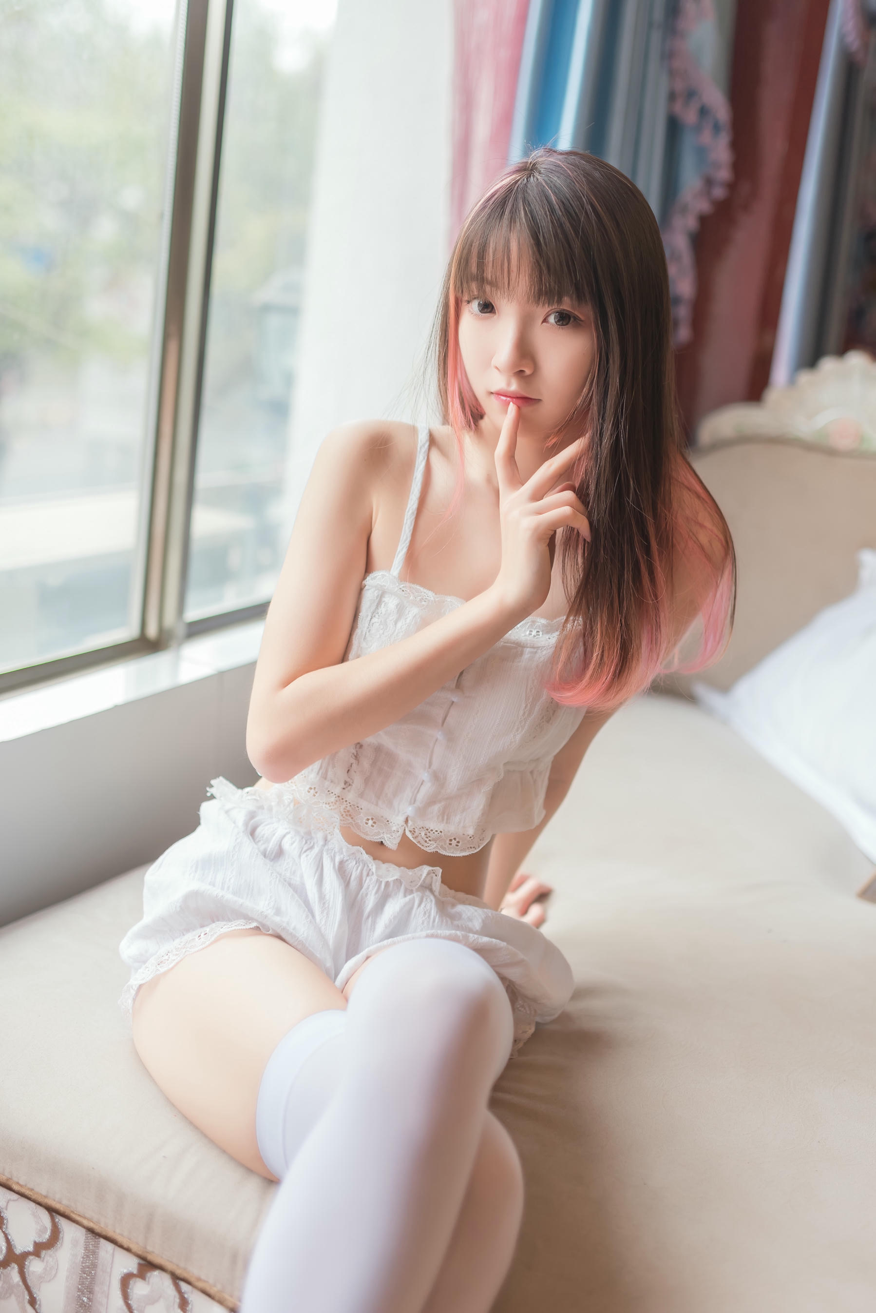 [喵糖映画] VOL.249 蕾花睡衣[49P／247MB]_第2集