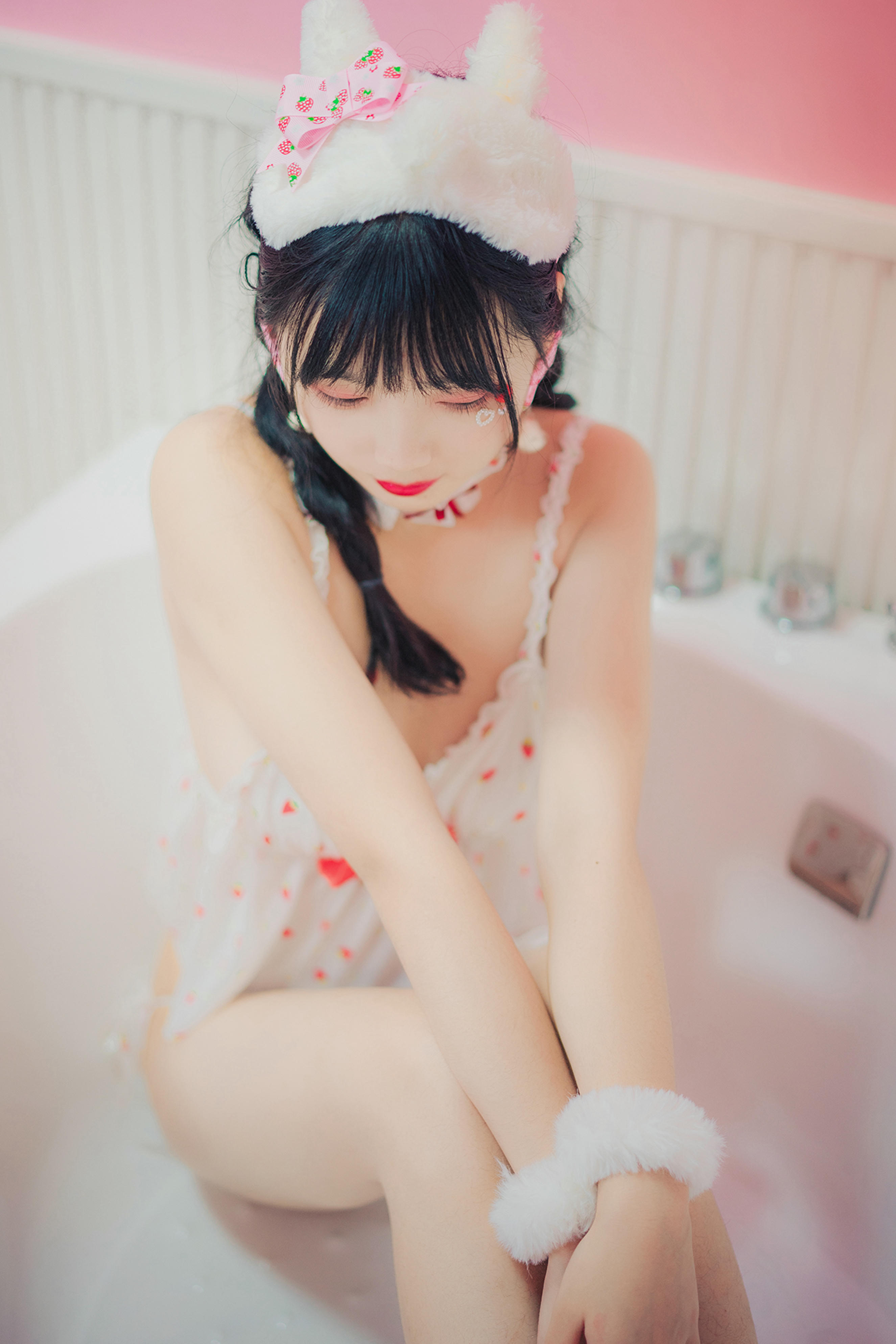 [喵糖映画] VOL.252 草莓妹妹[43P／595MB]_第1集