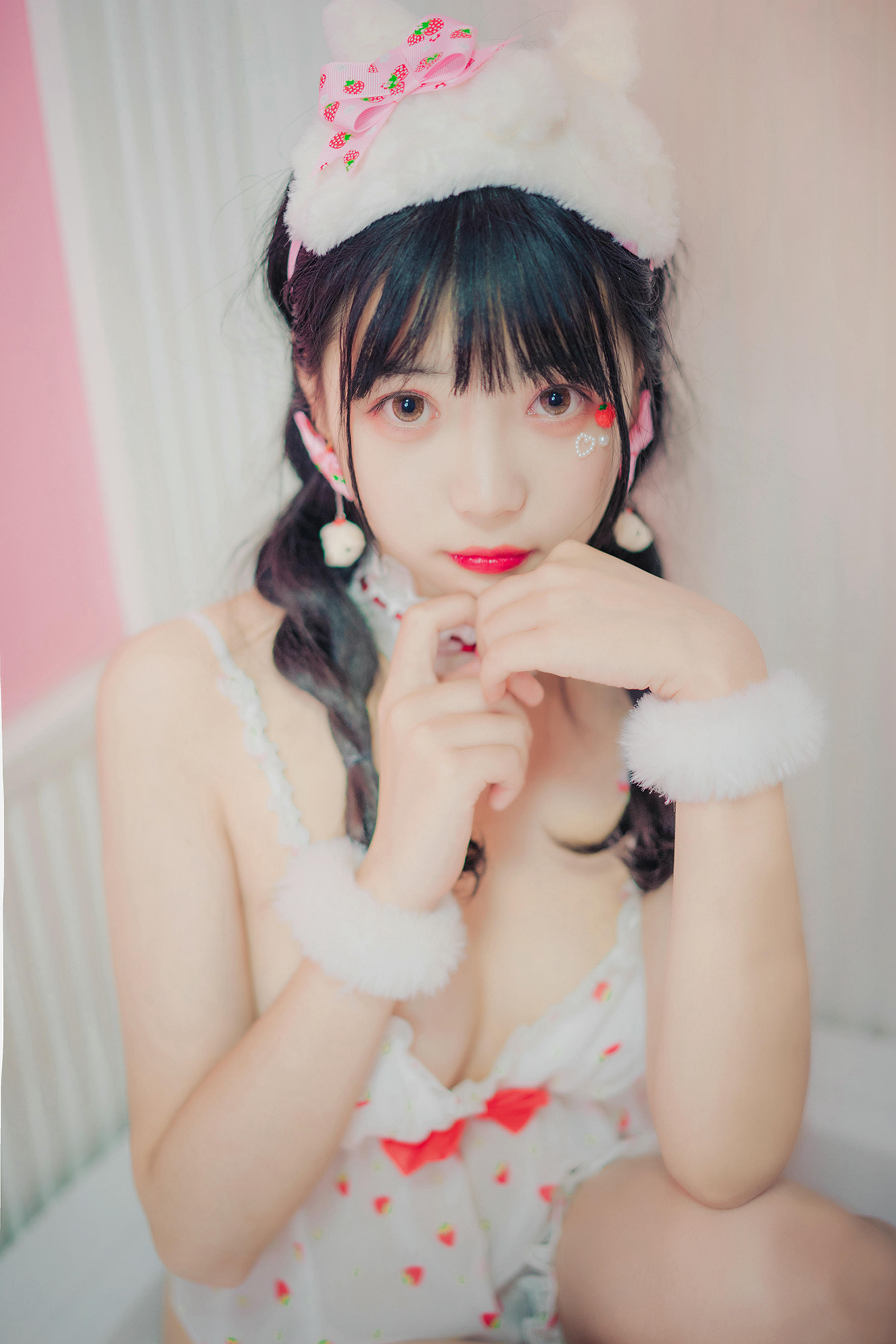 [喵糖映画] VOL.252 草莓妹妹[43P／595MB]_第2集