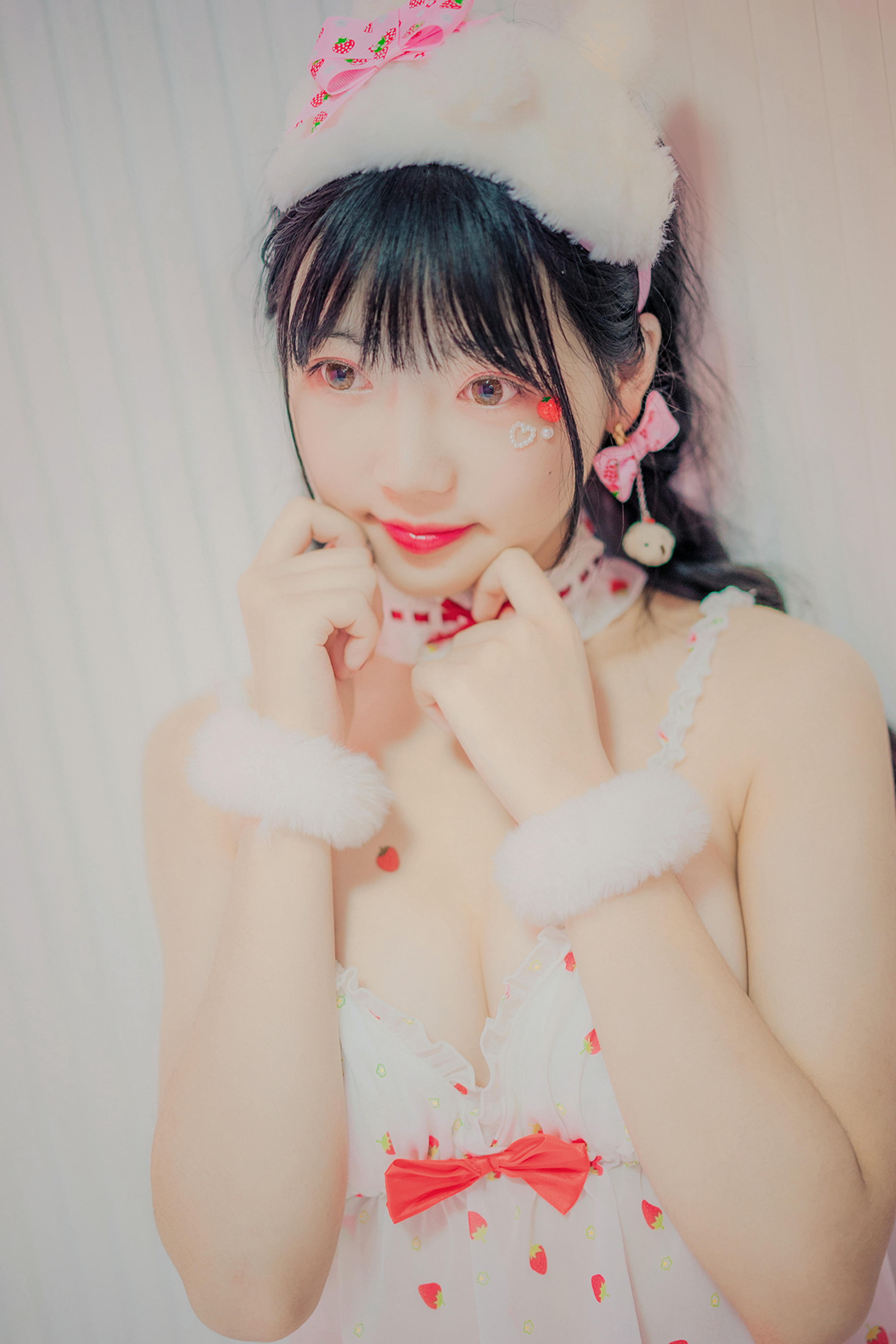 [喵糖映画] VOL.252 草莓妹妹[43P／595MB]_第2集