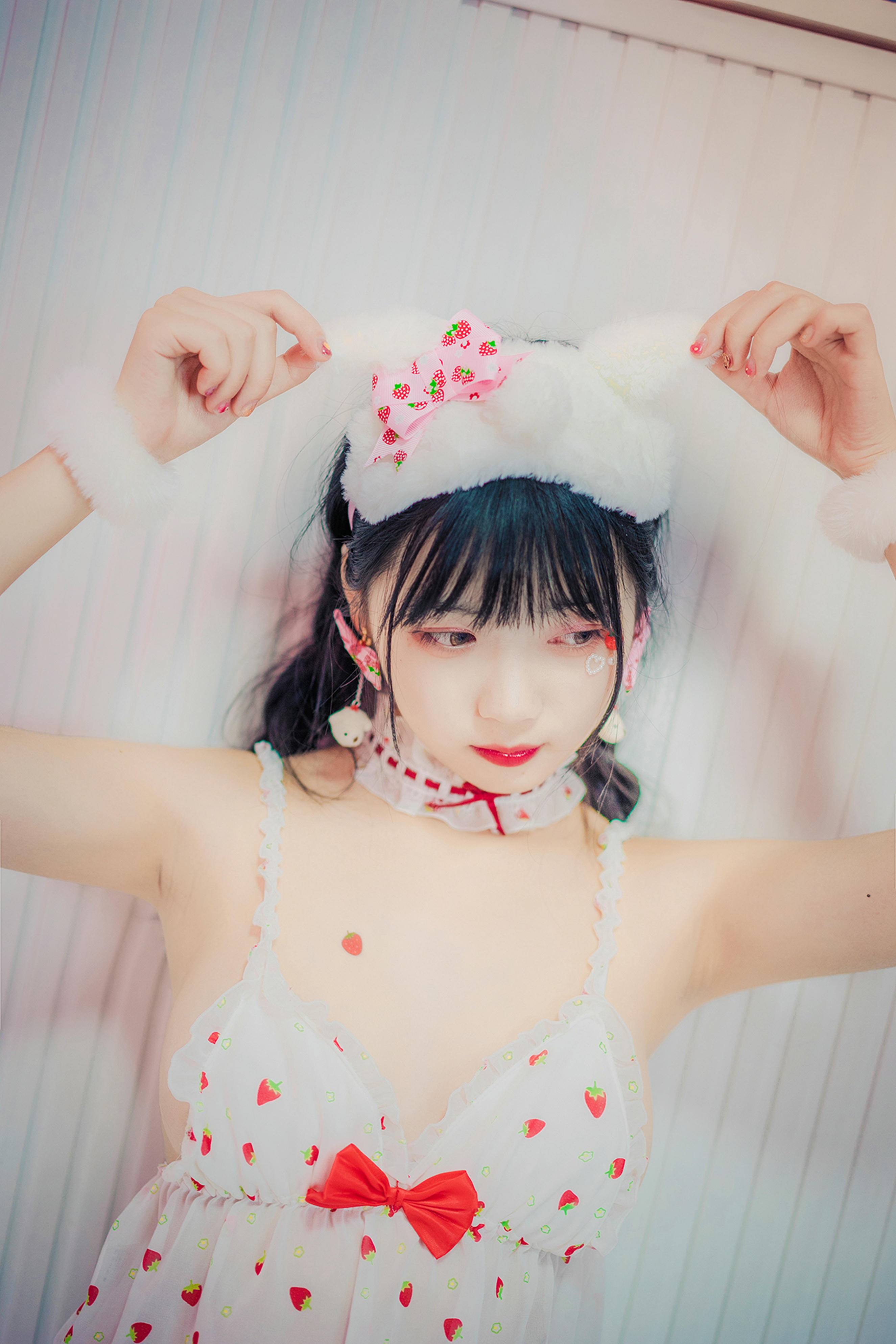 [喵糖映画] VOL.252 草莓妹妹[43P／595MB]_第3集