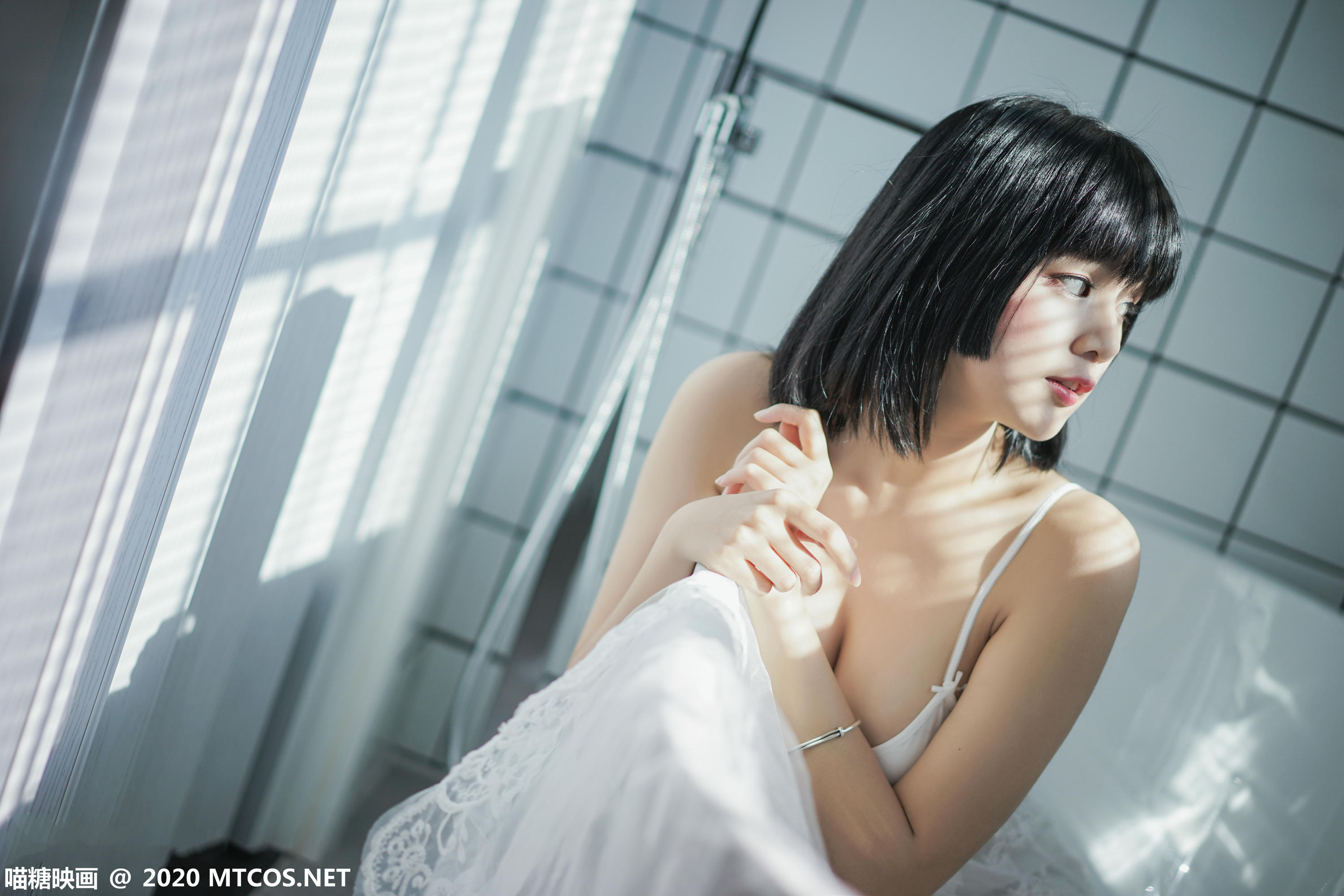 [喵糖映画] VOL.255 浴缸里的兔子[40P／558MB]_第1集