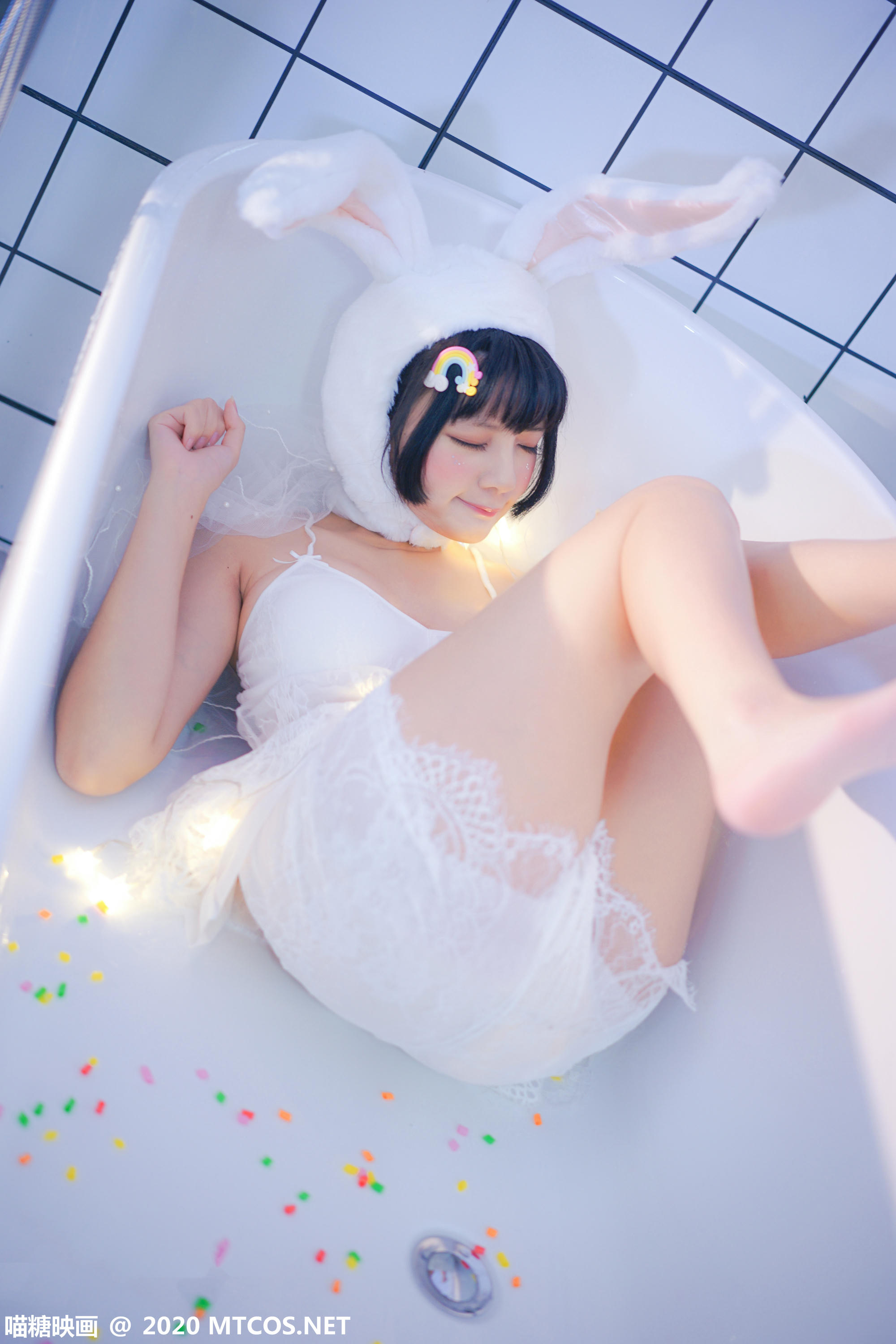 [喵糖映画] VOL.255 浴缸里的兔子[40P／558MB]_第1集