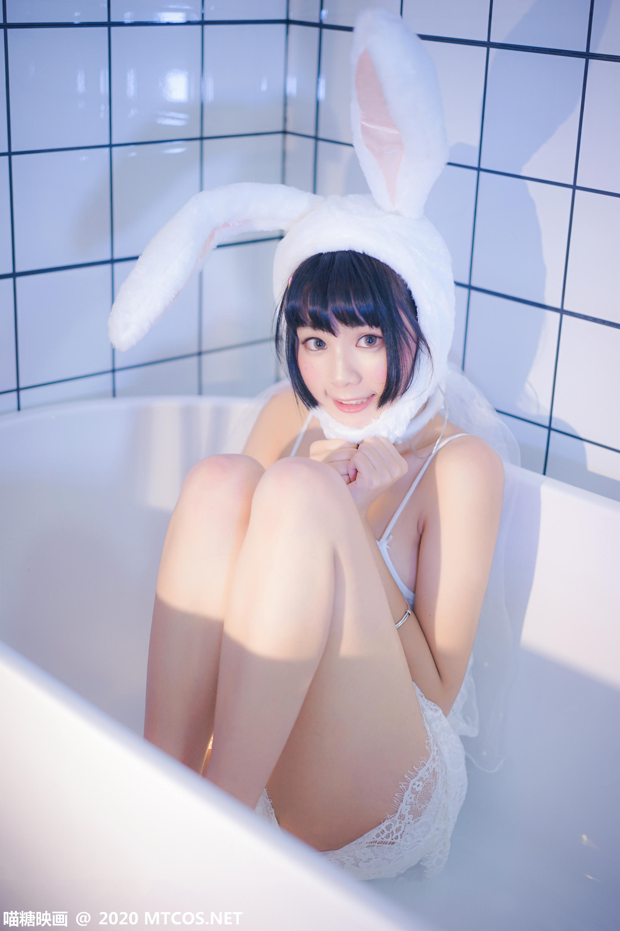 [喵糖映画] VOL.255 浴缸里的兔子[40P／558MB]_第2集