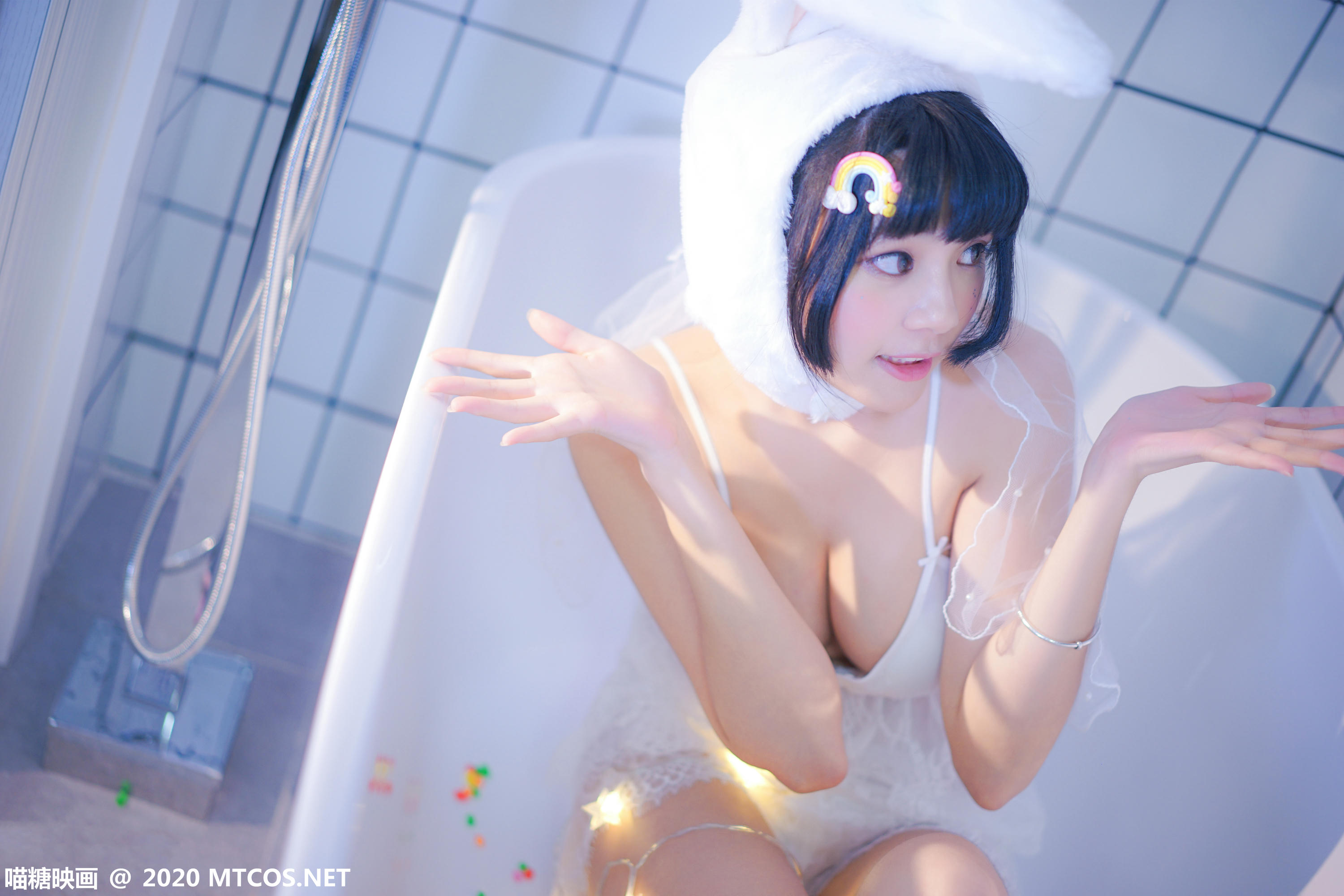 [喵糖映画] VOL.255 浴缸里的兔子[40P／558MB]_第2集