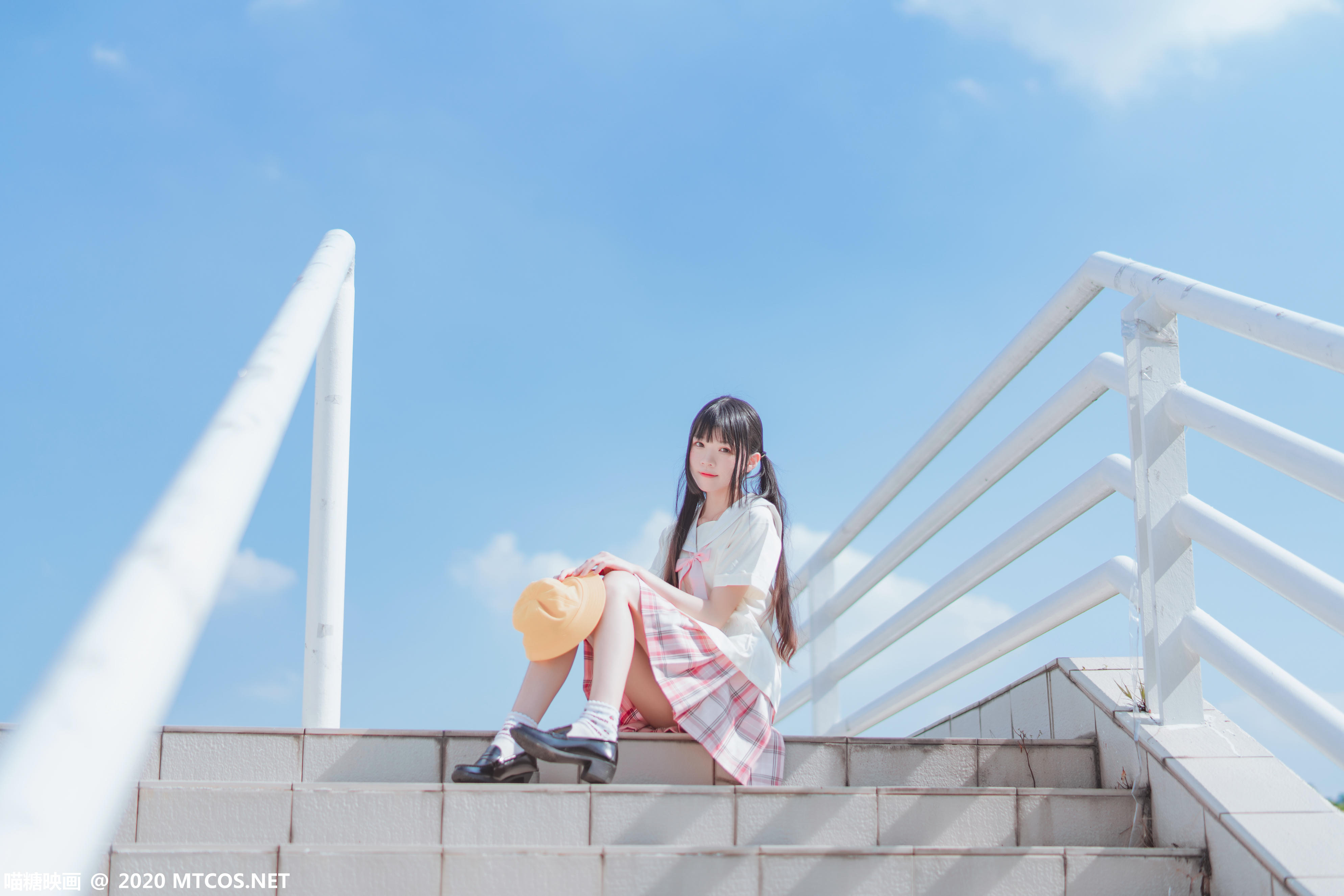 [喵糖映画] VOL.256 户外小黄帽[22P／450MB]_第1集