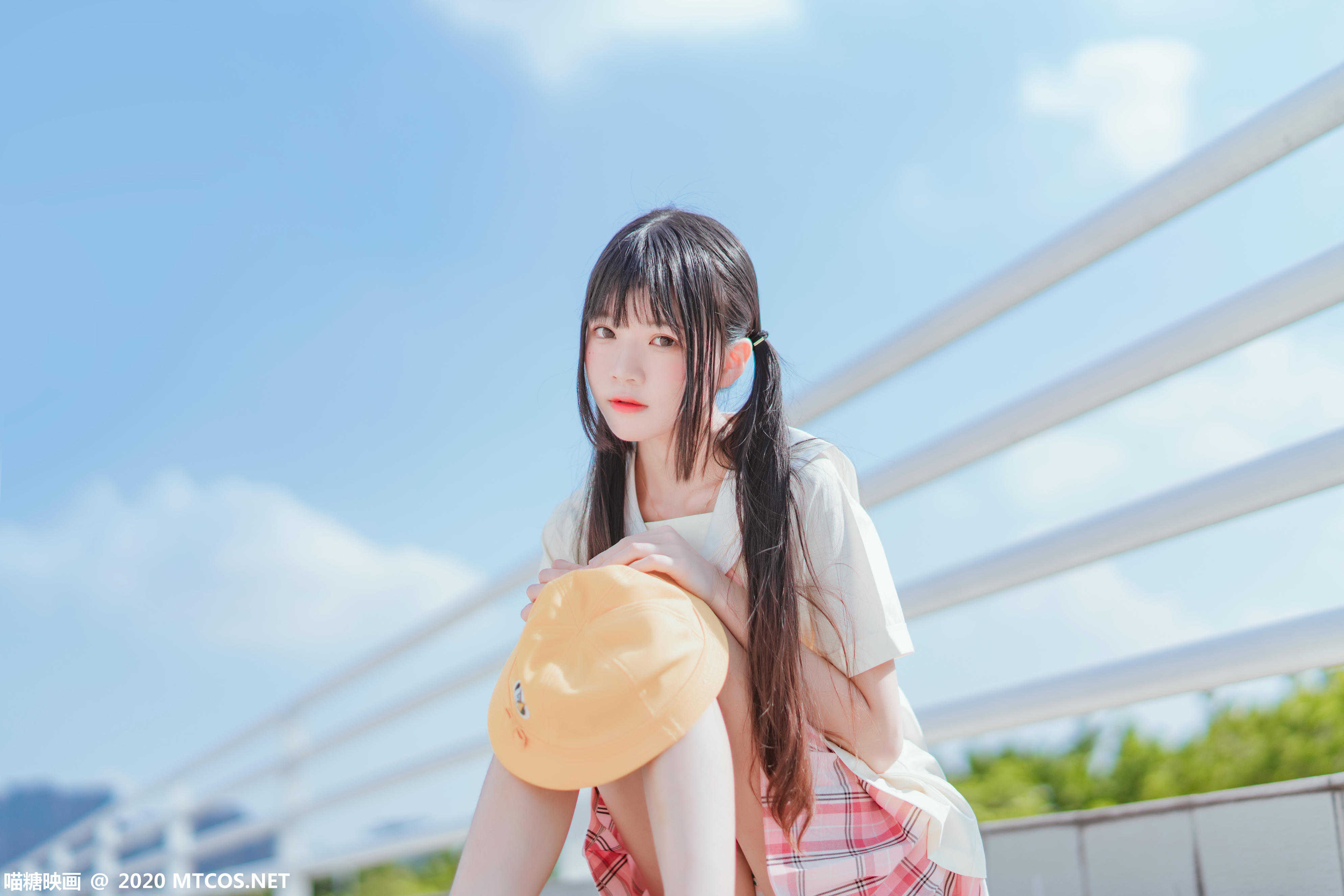 [喵糖映画] VOL.256 户外小黄帽[22P／450MB]_第1集