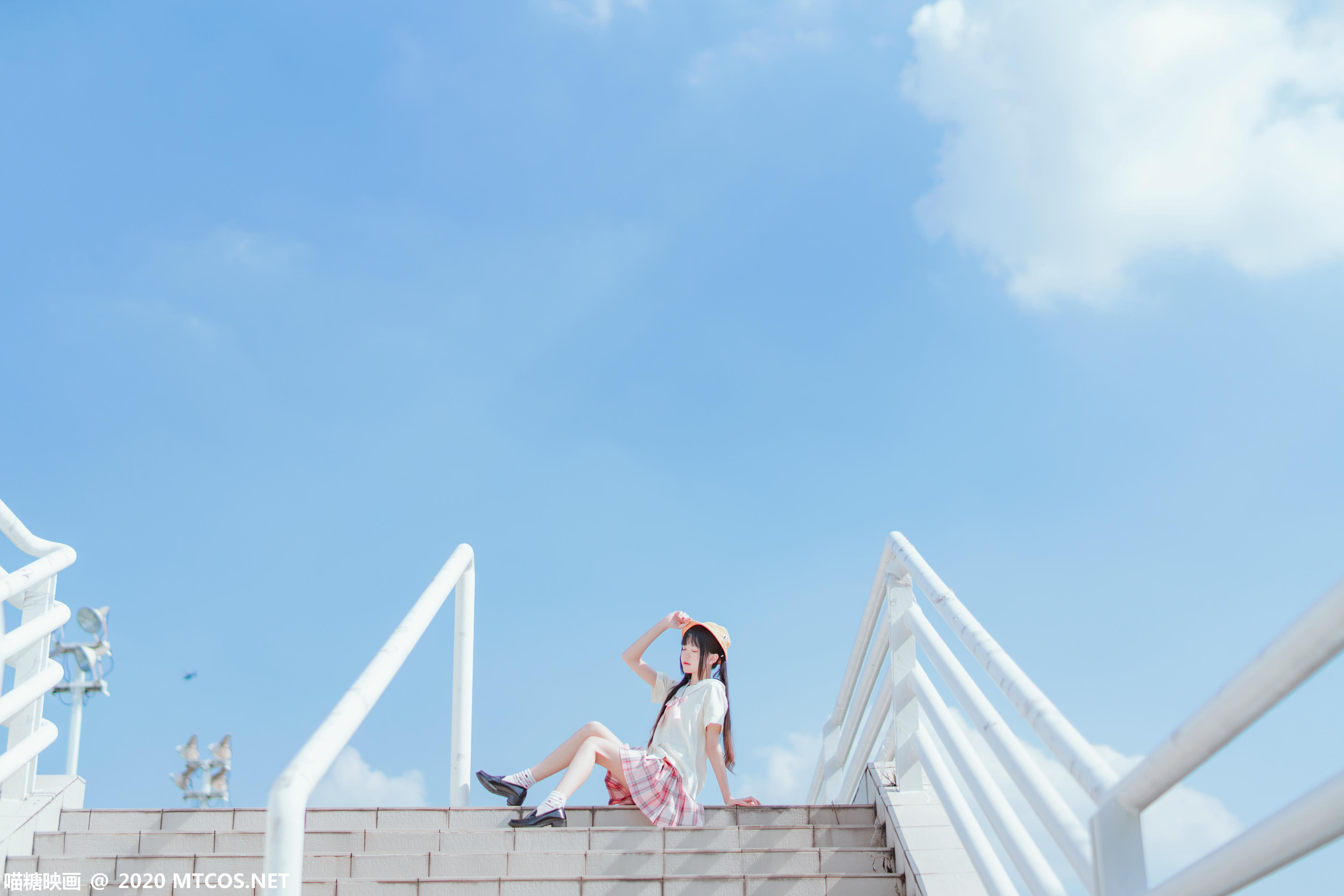 [喵糖映画] VOL.256 户外小黄帽[22P／450MB]_第1集