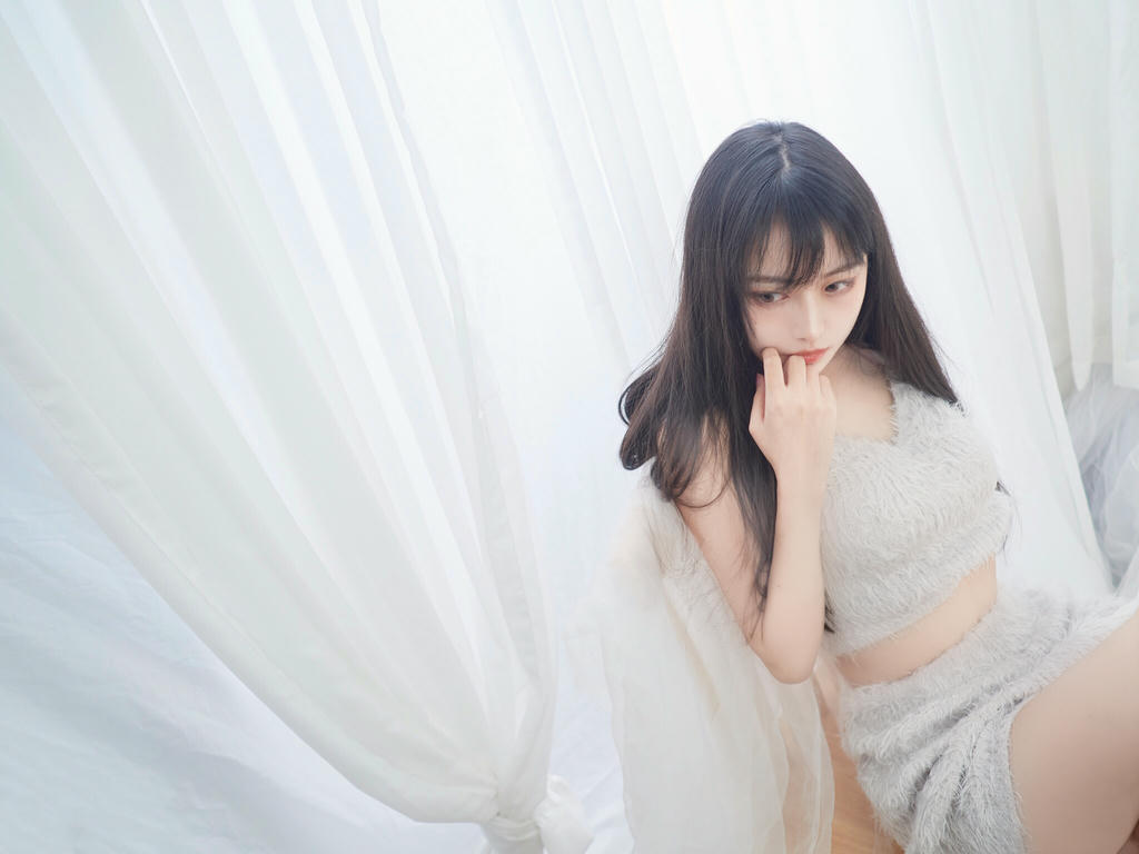 [喵糖映画] VOL.260 居家女友[35P／214MB]_第2集