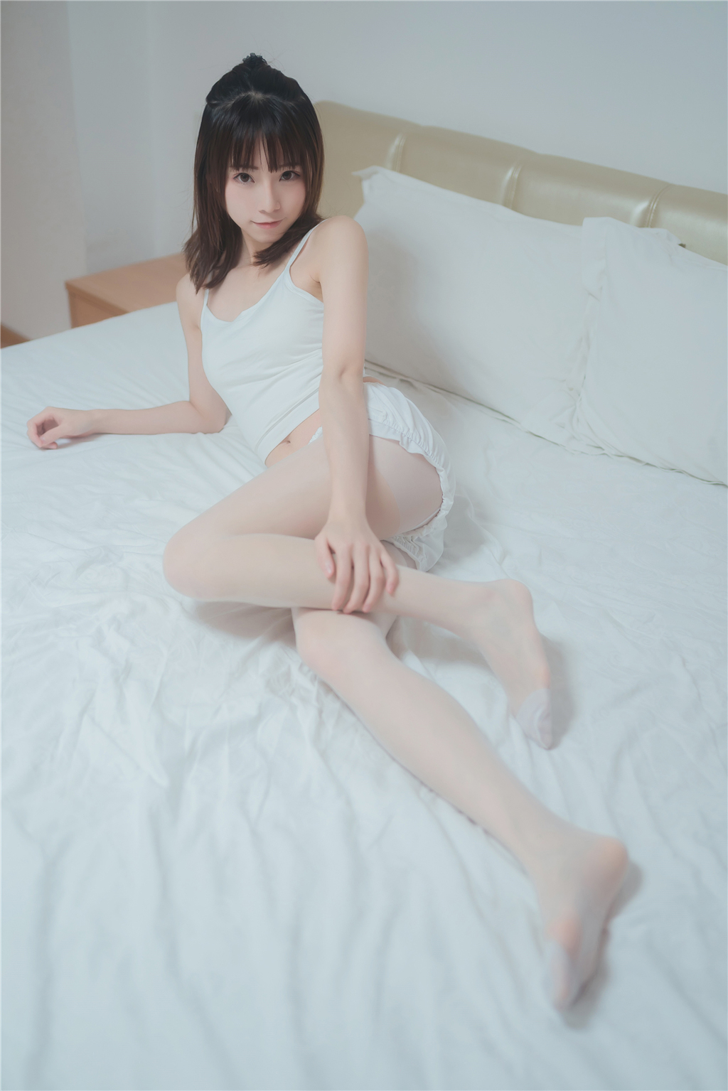 [喵糖映画] VOL.269 白色套装[40P／14.2MB]_第1集