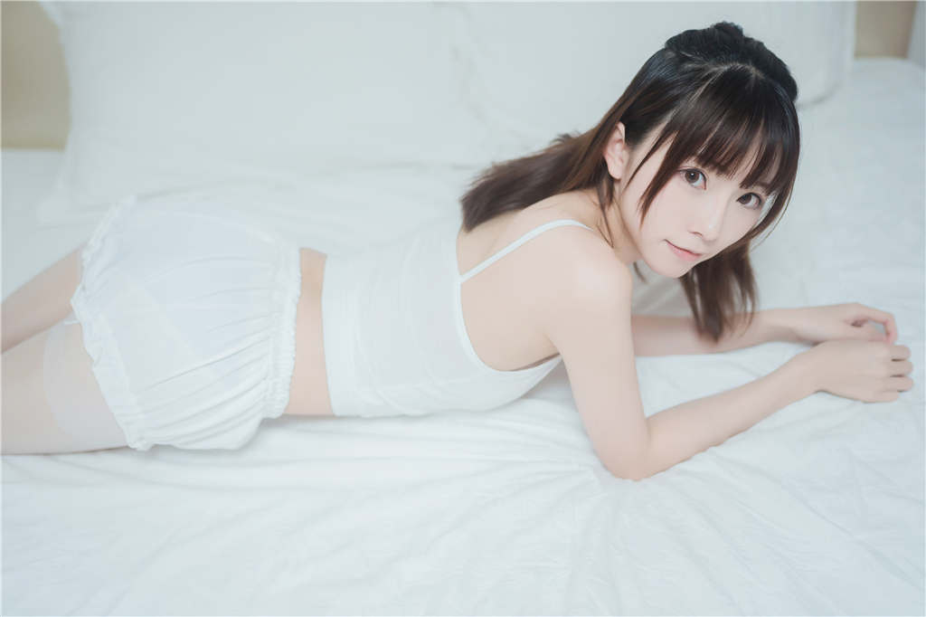 [喵糖映画] VOL.269 白色套装[40P／14.2MB]_第2集