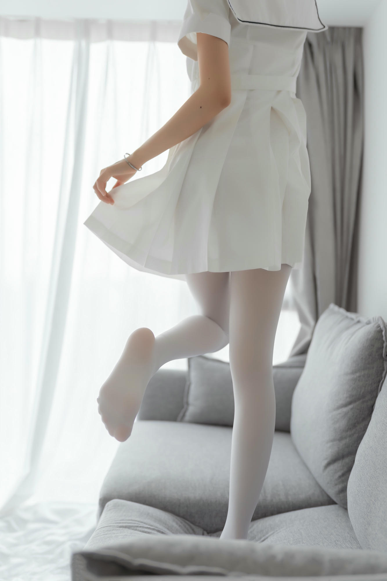 [喵糖映画] VOL.271 纯色白裙[39P／112MB]_第2集