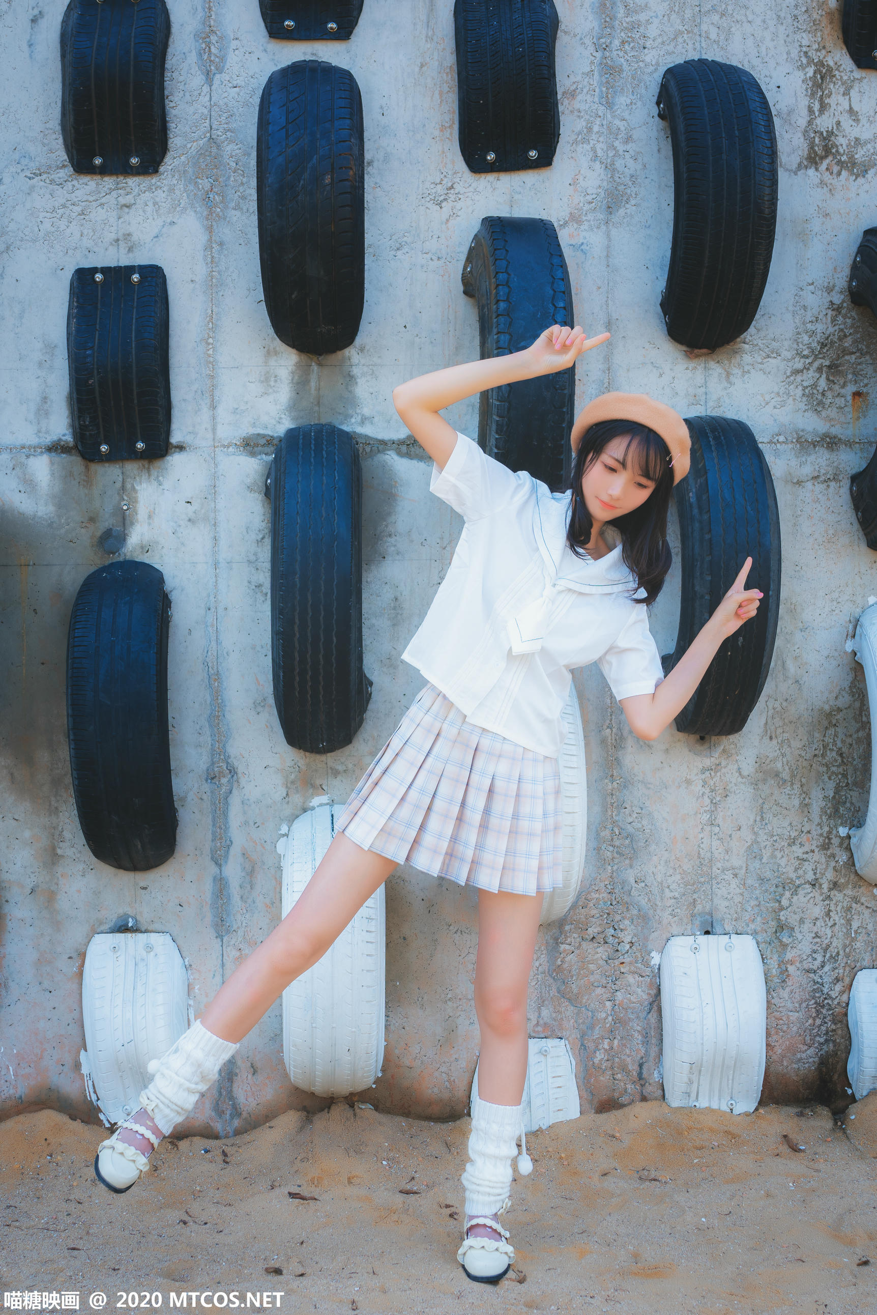 [喵糖映画] VOL.273 白云森林[28P／417MB]_第1集