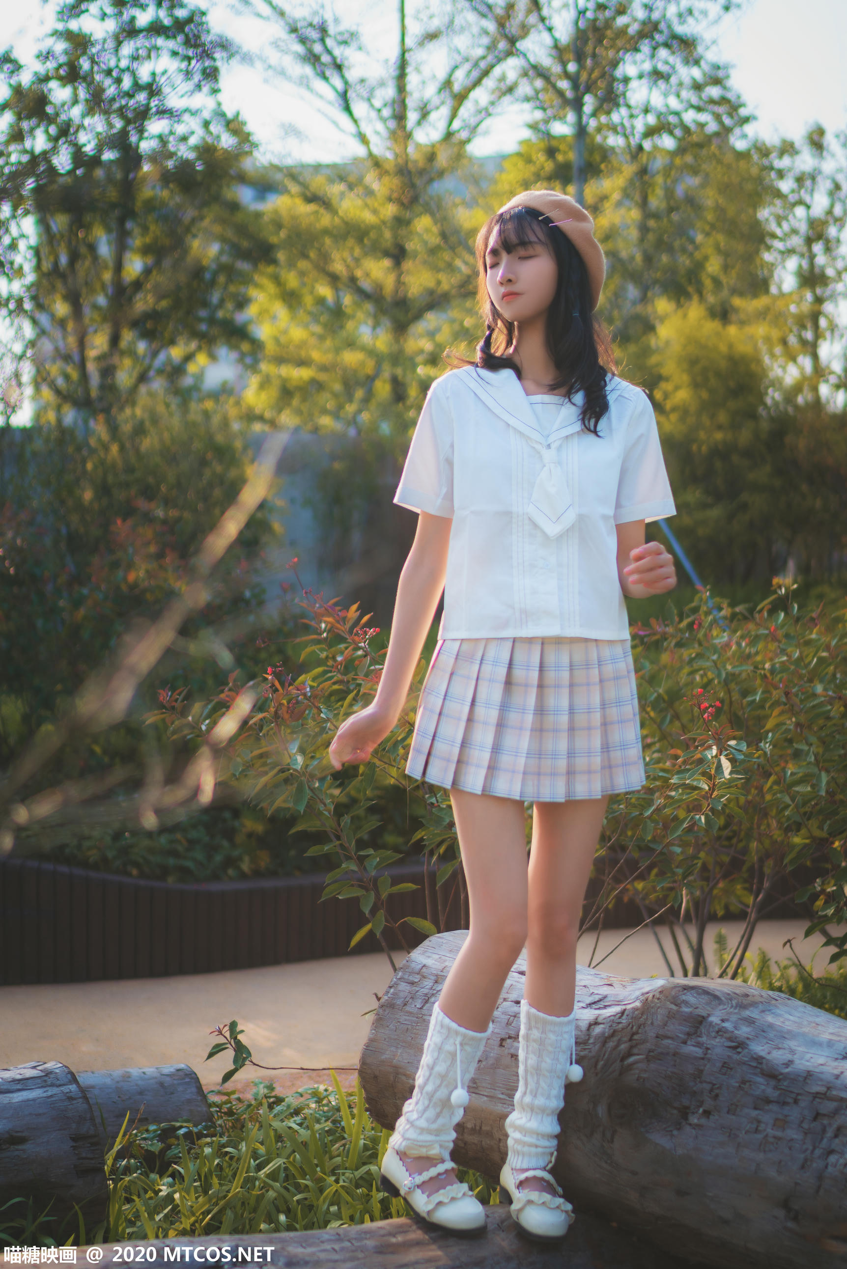 [喵糖映画] VOL.273 白云森林[28P／417MB]_第1集