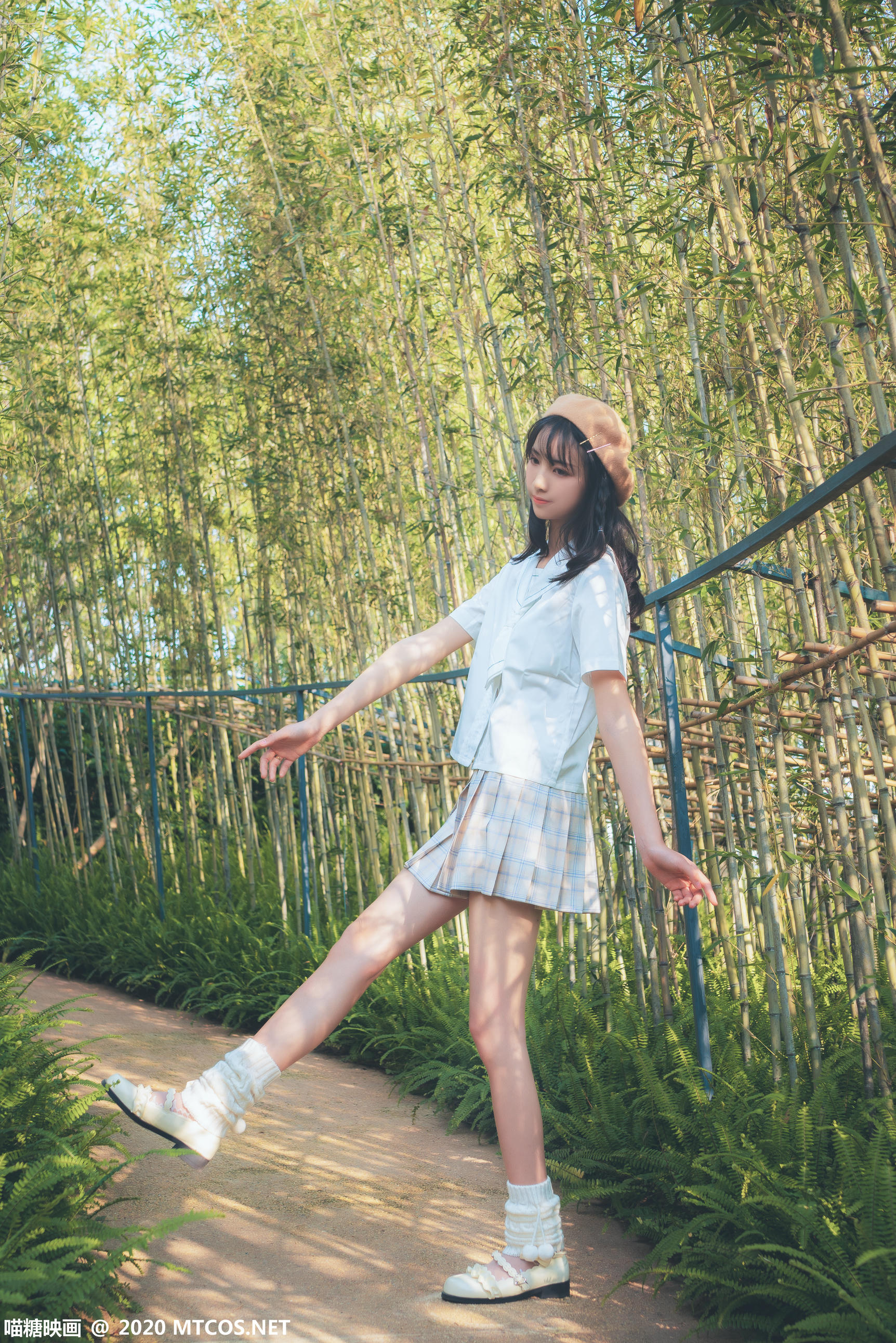 [喵糖映画] VOL.273 白云森林[28P／417MB]_第1集