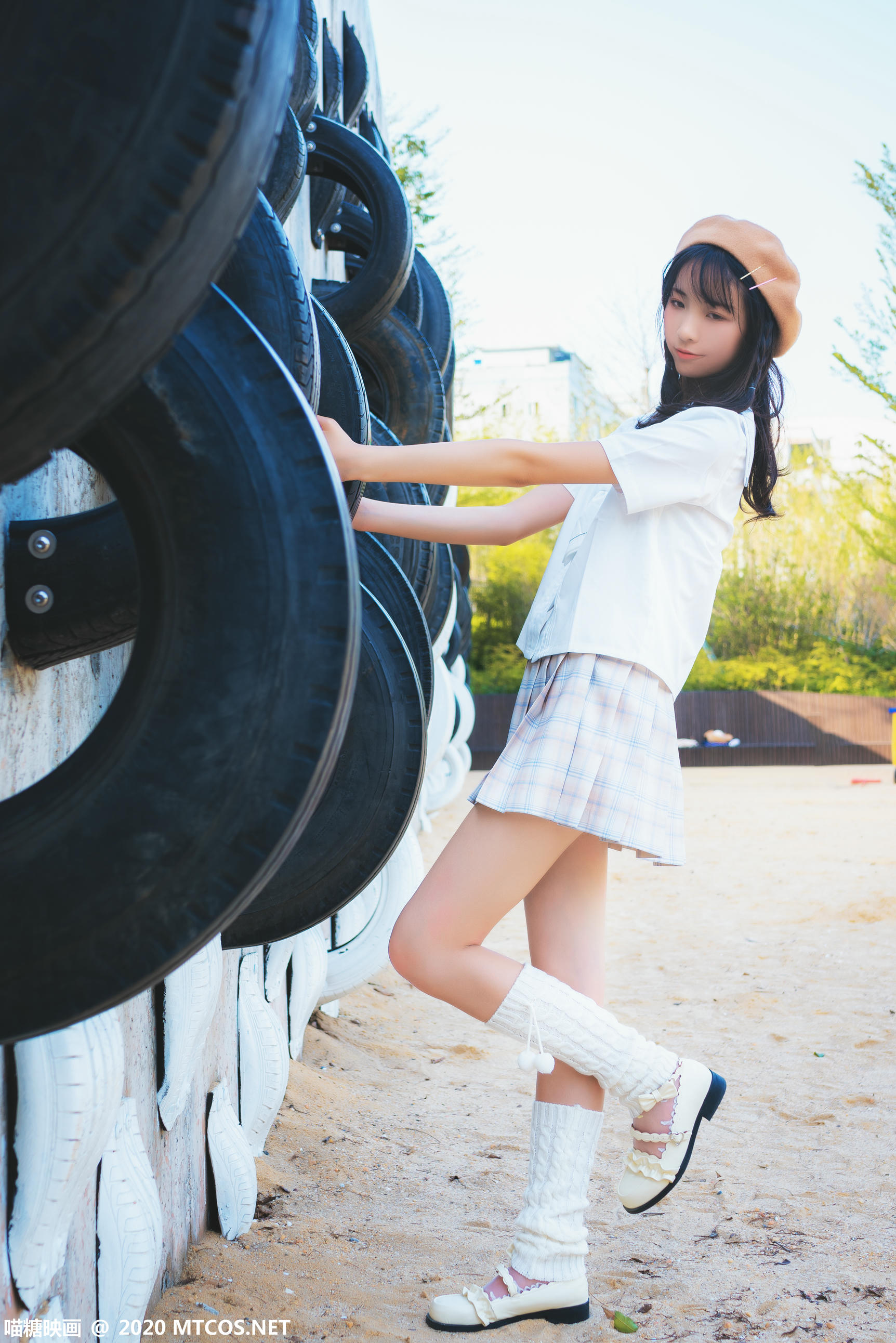 [喵糖映画] VOL.273 白云森林[28P／417MB]_第1集