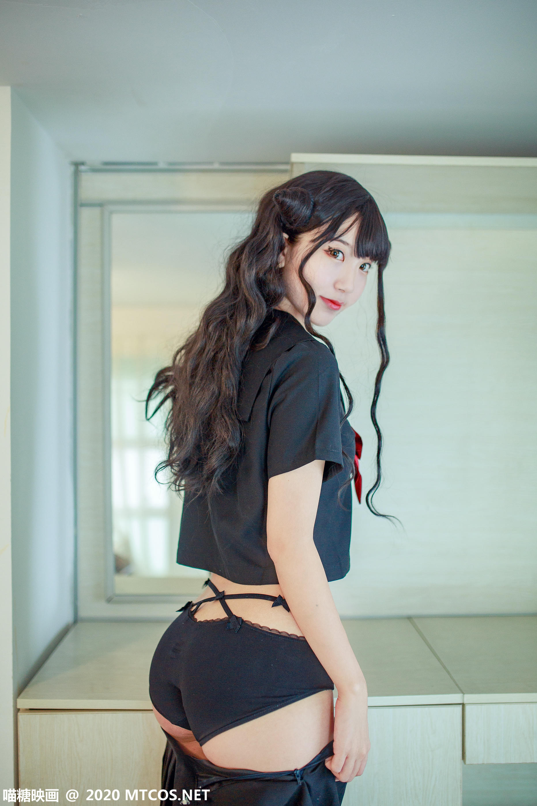 [喵糖映画] JKL.007 恶魔JK制服[31P／666MB]_第1集