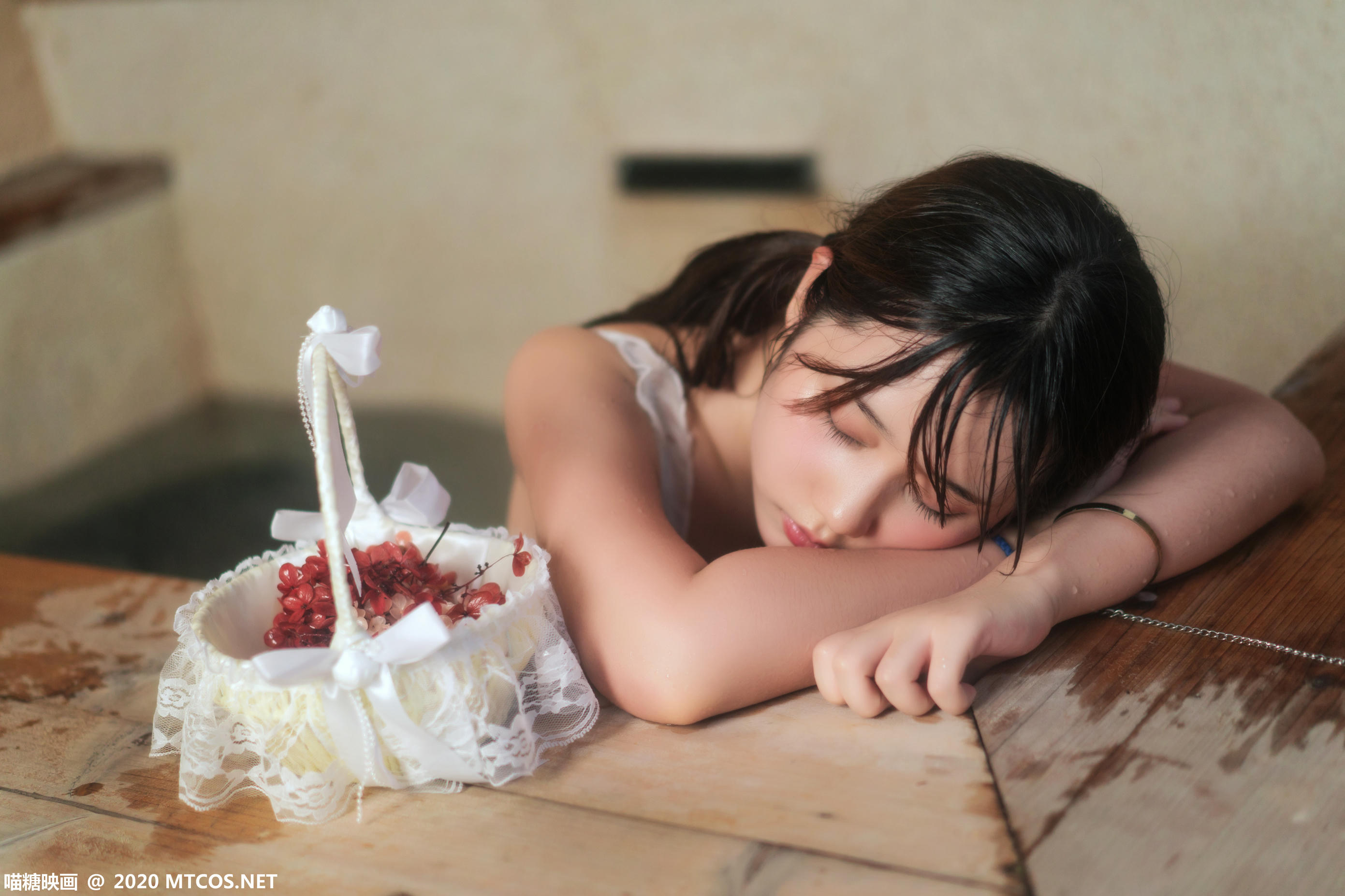 [喵糖映画] VOL.279 夏日温泉[23P／480MB]_第1集