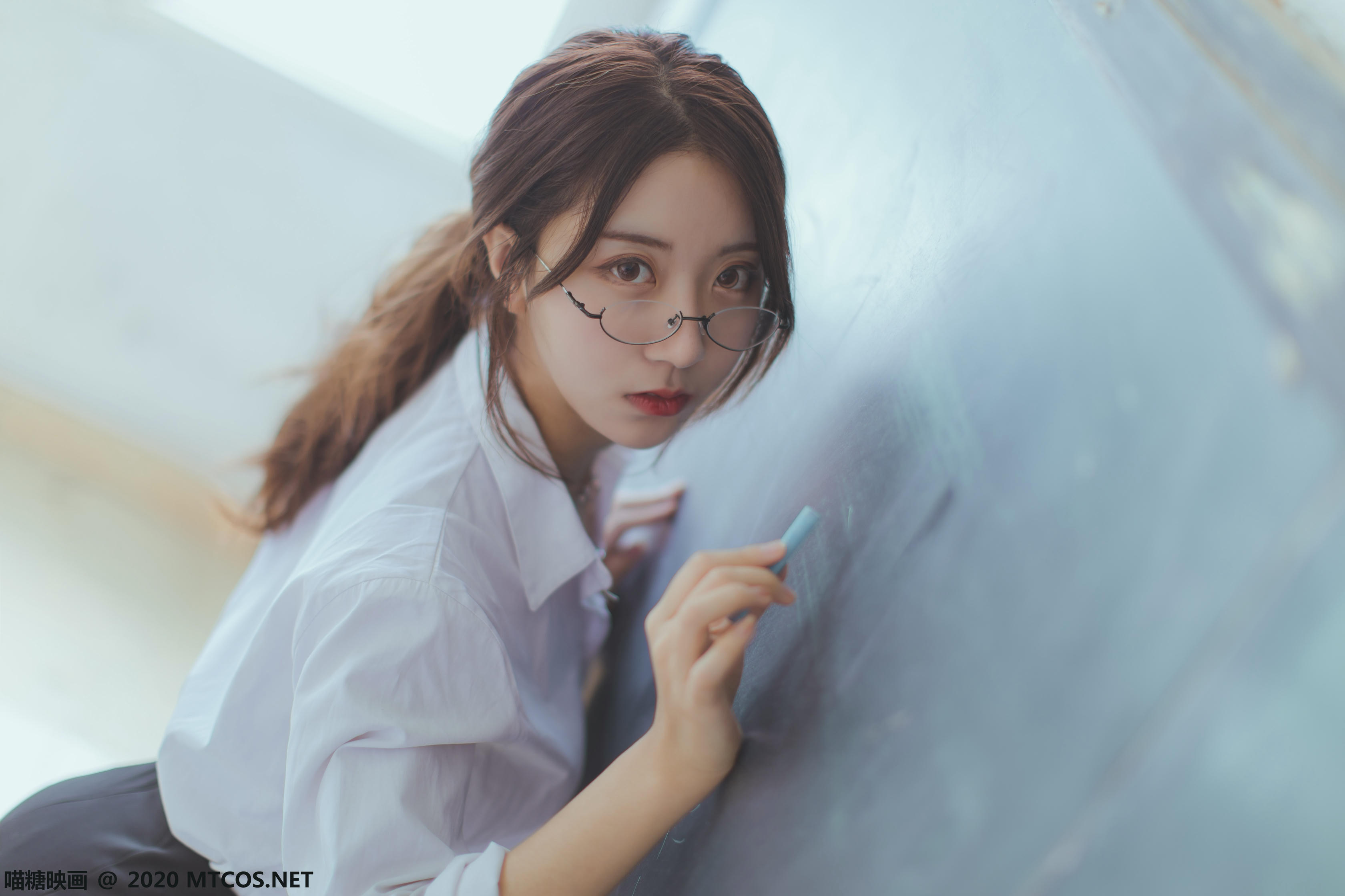 [喵糖映画] VOL.282 OL制服[29P／217MB]_第1集