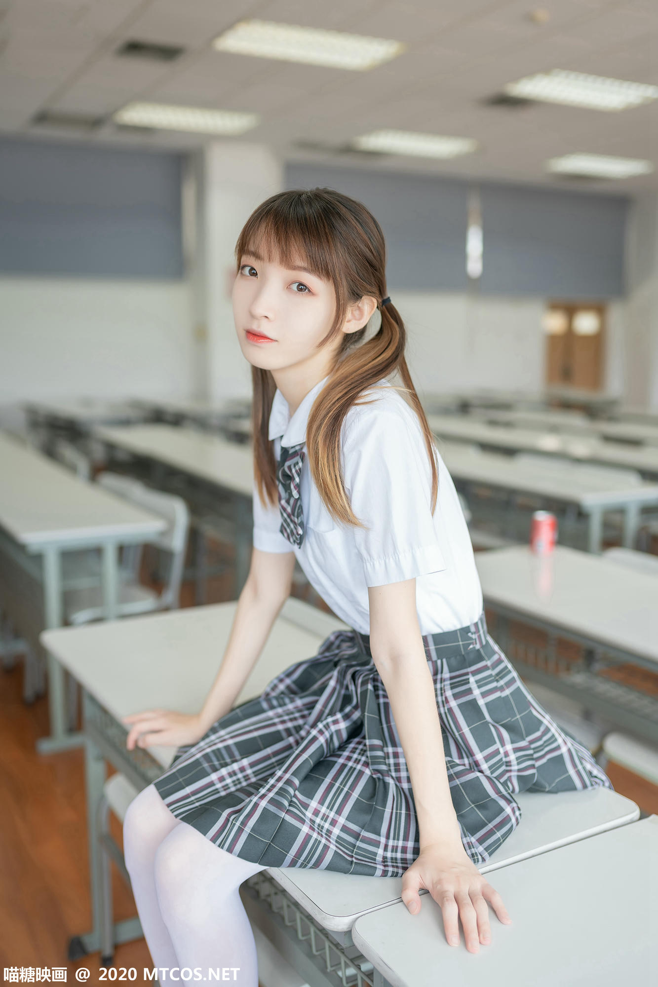 [喵糖映画] JKL.008 夏季JK制服[49P／271MB]_第2集