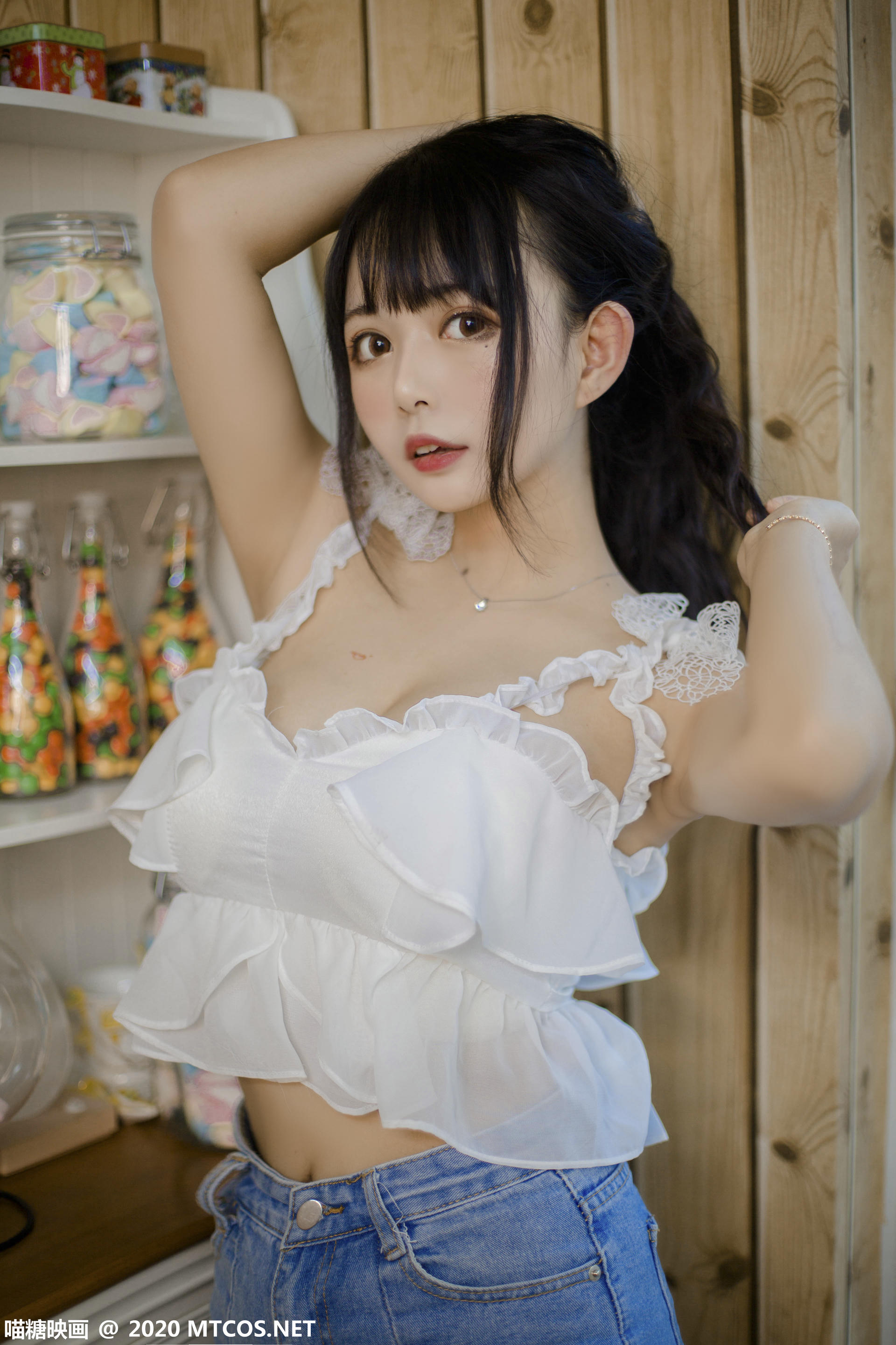 [喵糖映画] VOL.288 客厅少女[20P／137MB]_第1集