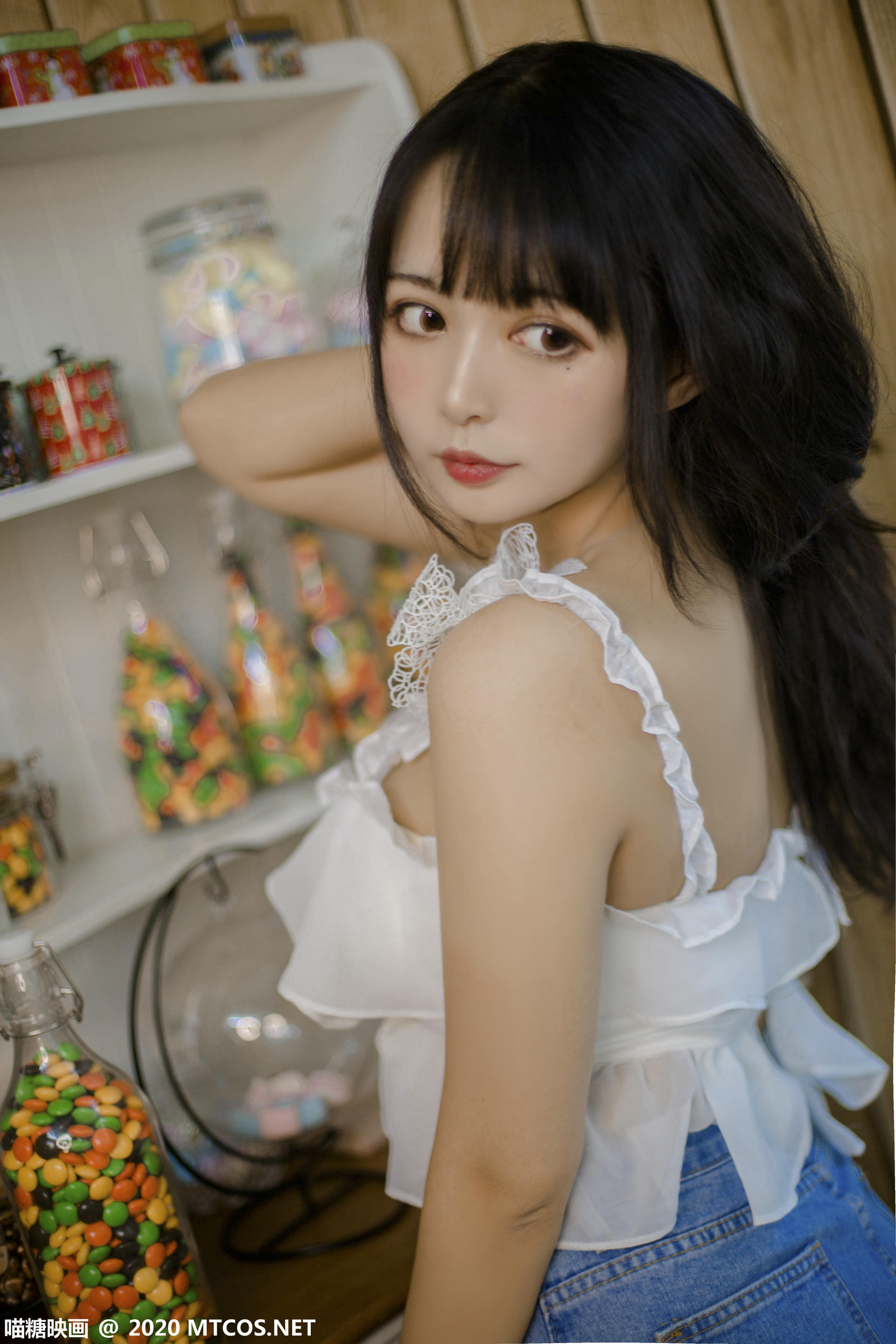 [喵糖映画] VOL.288 客厅少女[20P／137MB]_第1集