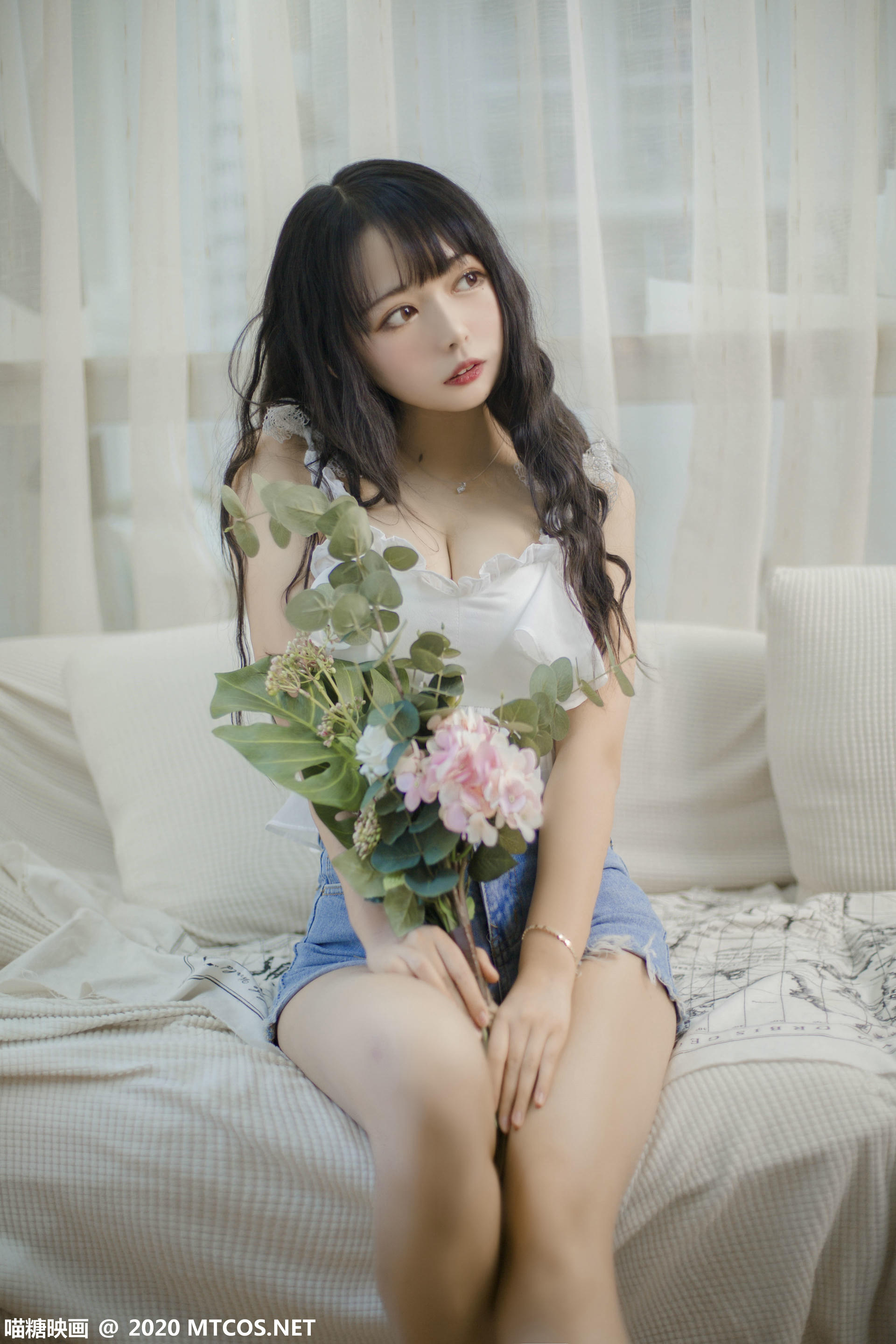 [喵糖映画] VOL.288 客厅少女[20P／137MB]_第1集