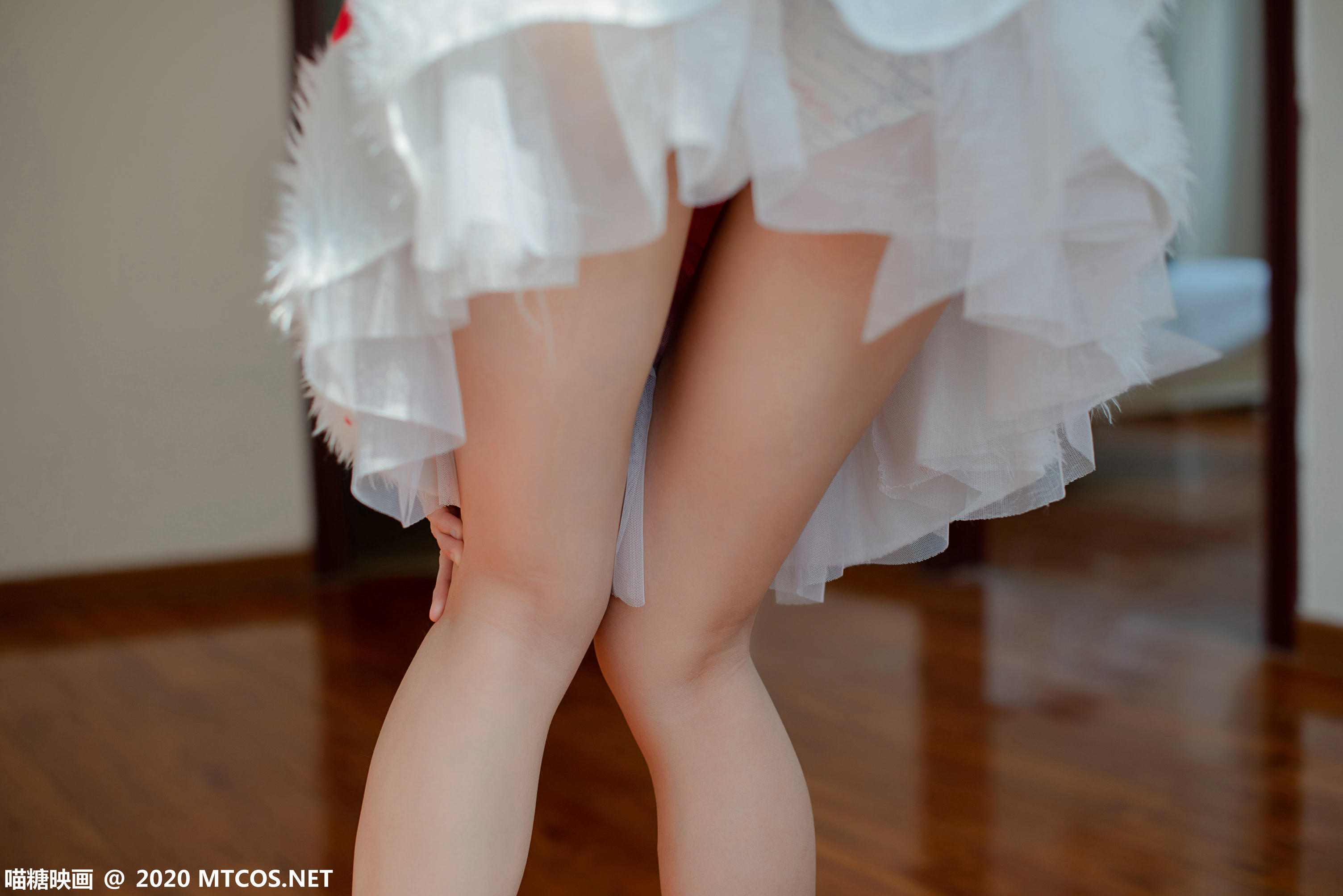 [喵糖映画] VOL.293 红色眼镜娘[45P／391MB]_第2集