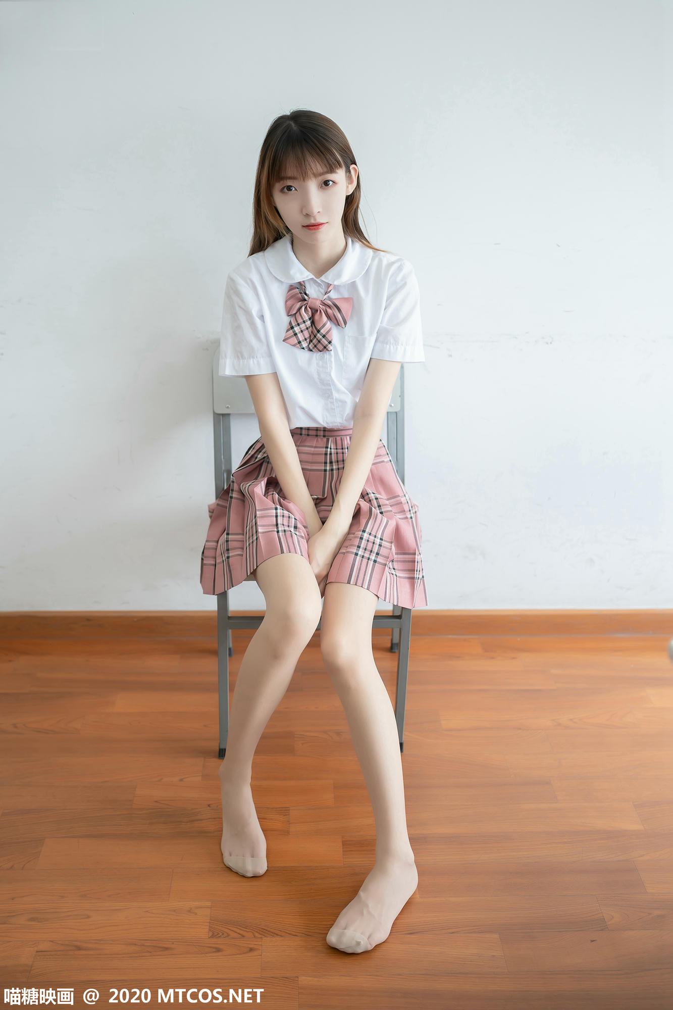 [喵糖映画] JKL.009 粉格JK制服[49P／309MB]_第2集