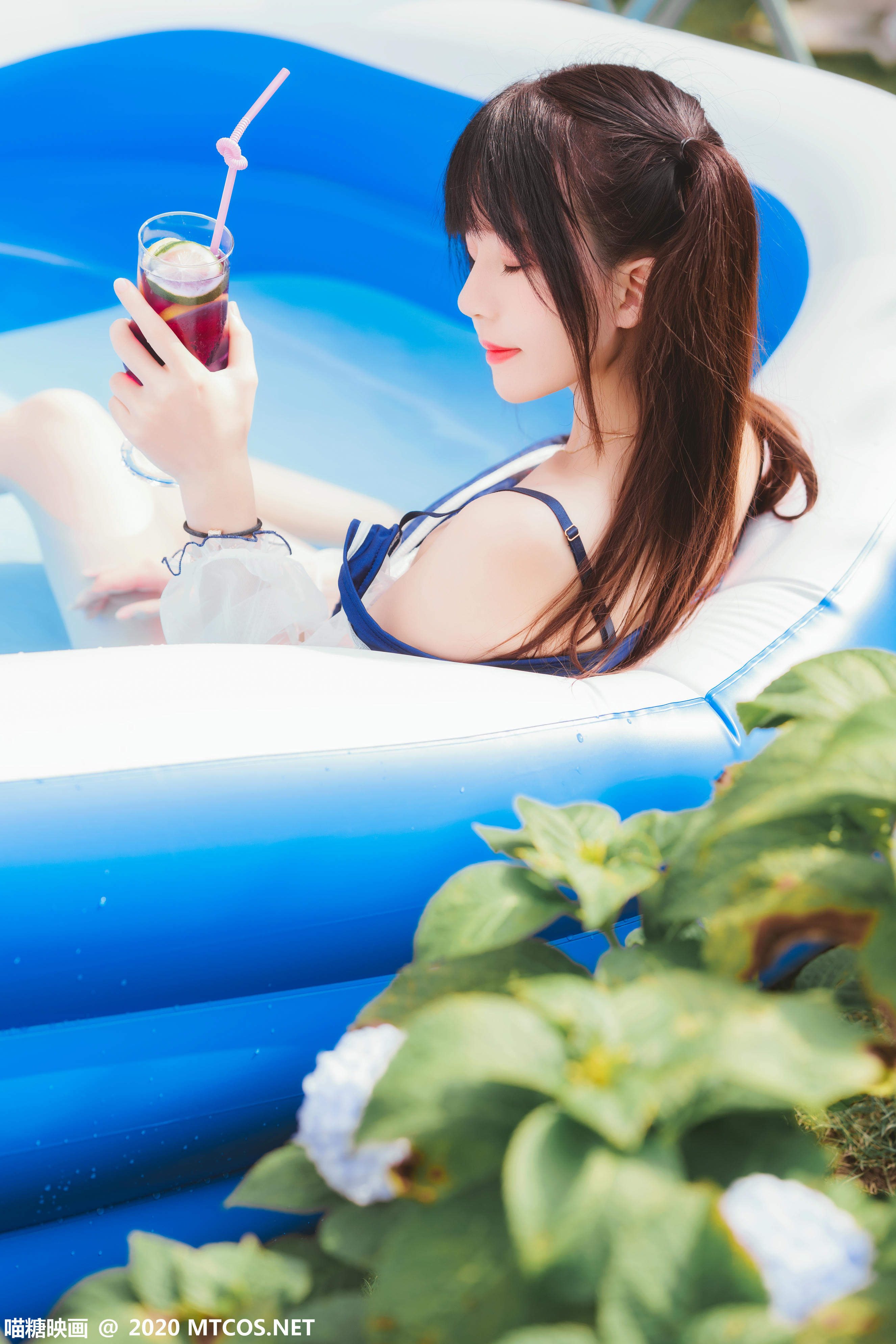 [喵糖映画] VOL.303 蓝色夏日[20P／509MB]_第1集
