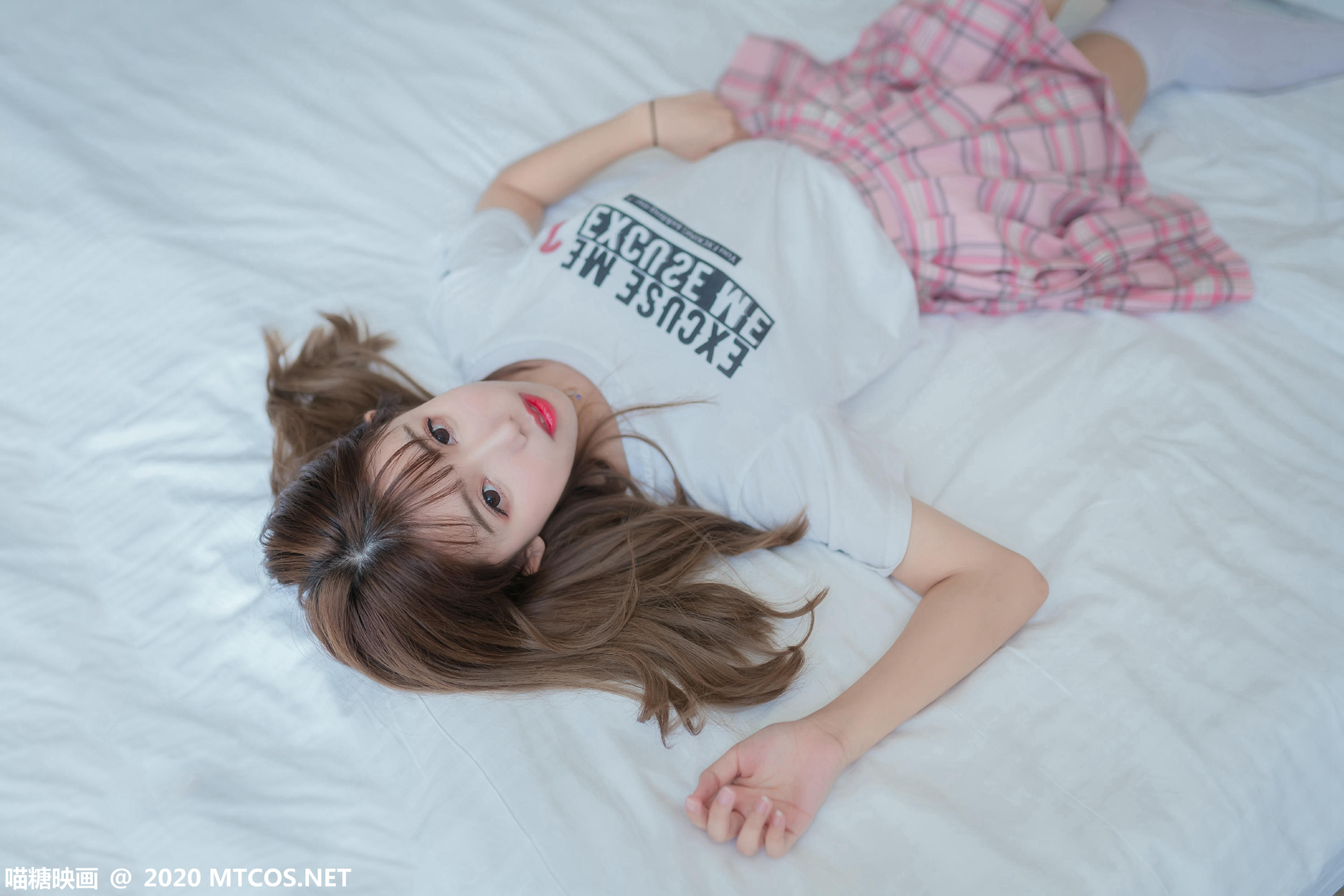 [喵糖映画] JKL.010 白袜JK制服[45P／274MB]_第1集