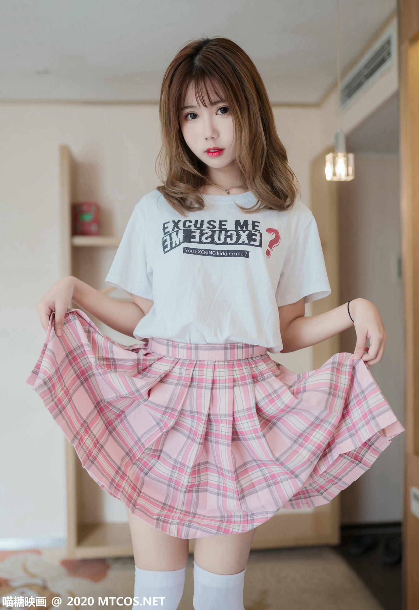 [喵糖映画] JKL.010 白袜JK制服[45P／274MB]_第1集