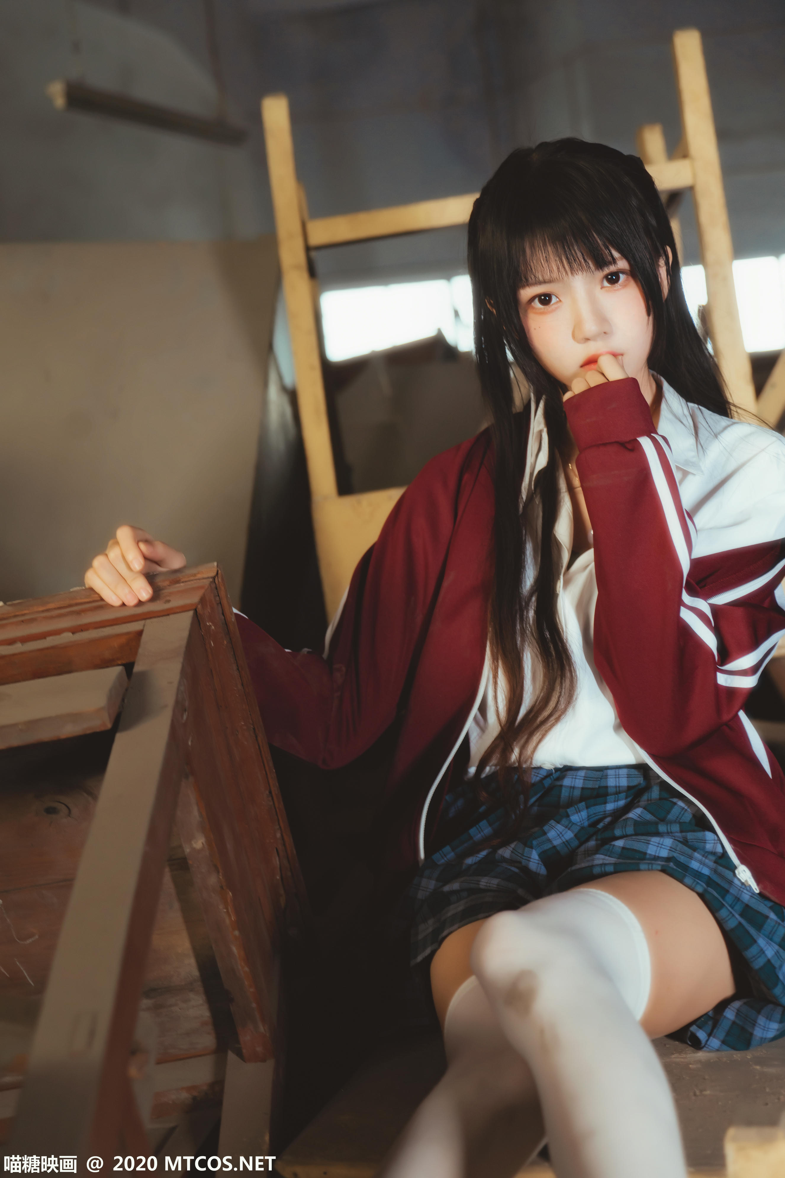 [喵糖映画] VOL.304 废弃教室[31P／833MB]_第2集