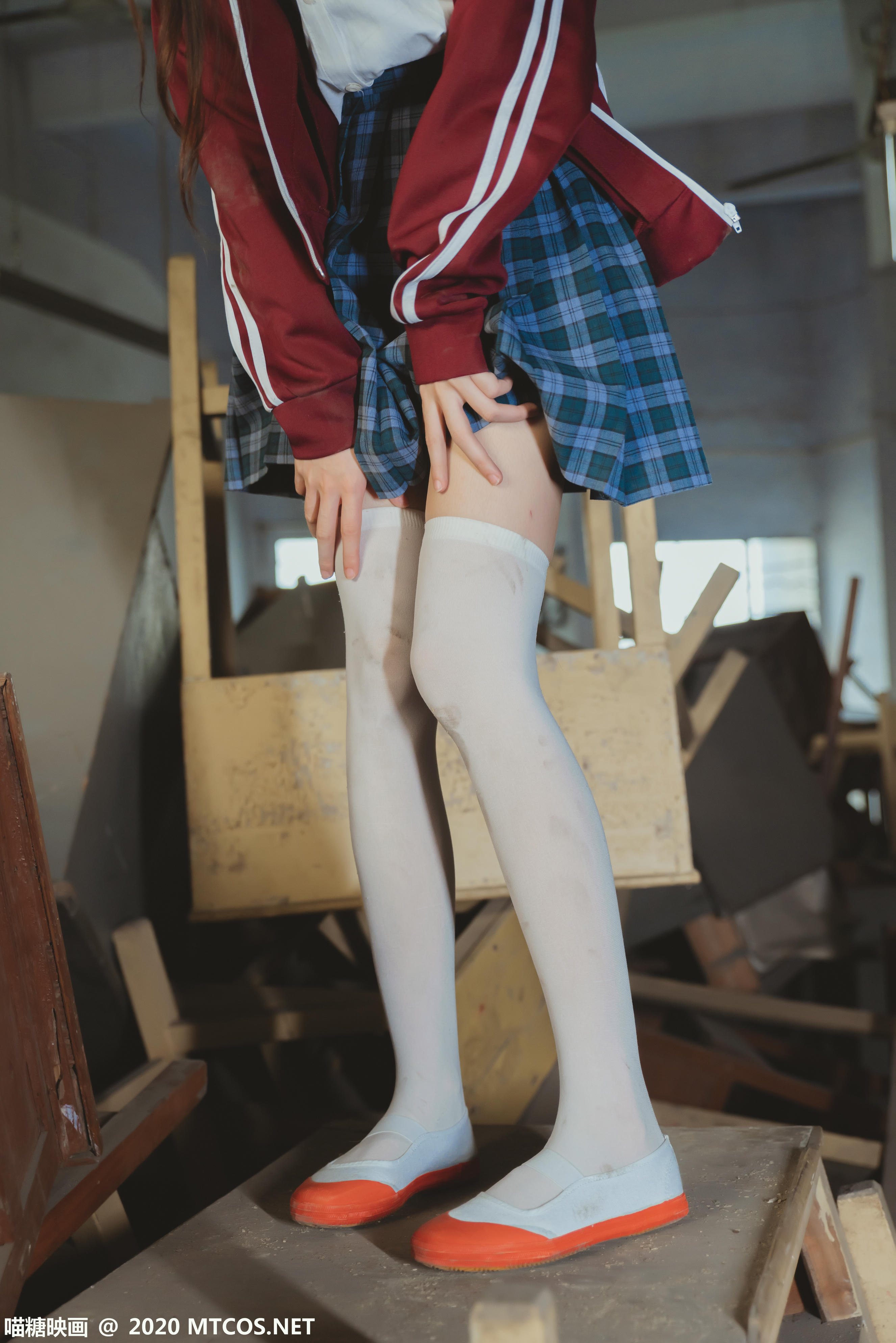 [喵糖映画] VOL.304 废弃教室[31P／833MB]_第2集