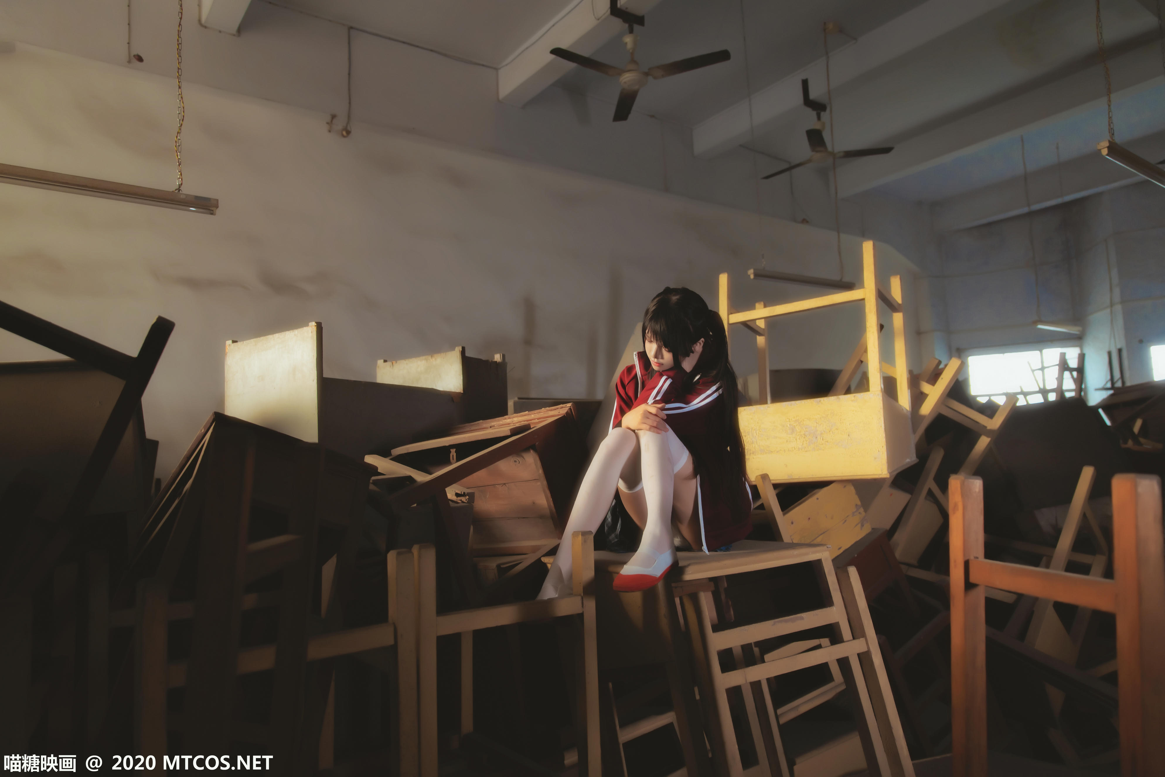 [喵糖映画] VOL.304 废弃教室[31P／833MB]_第1集