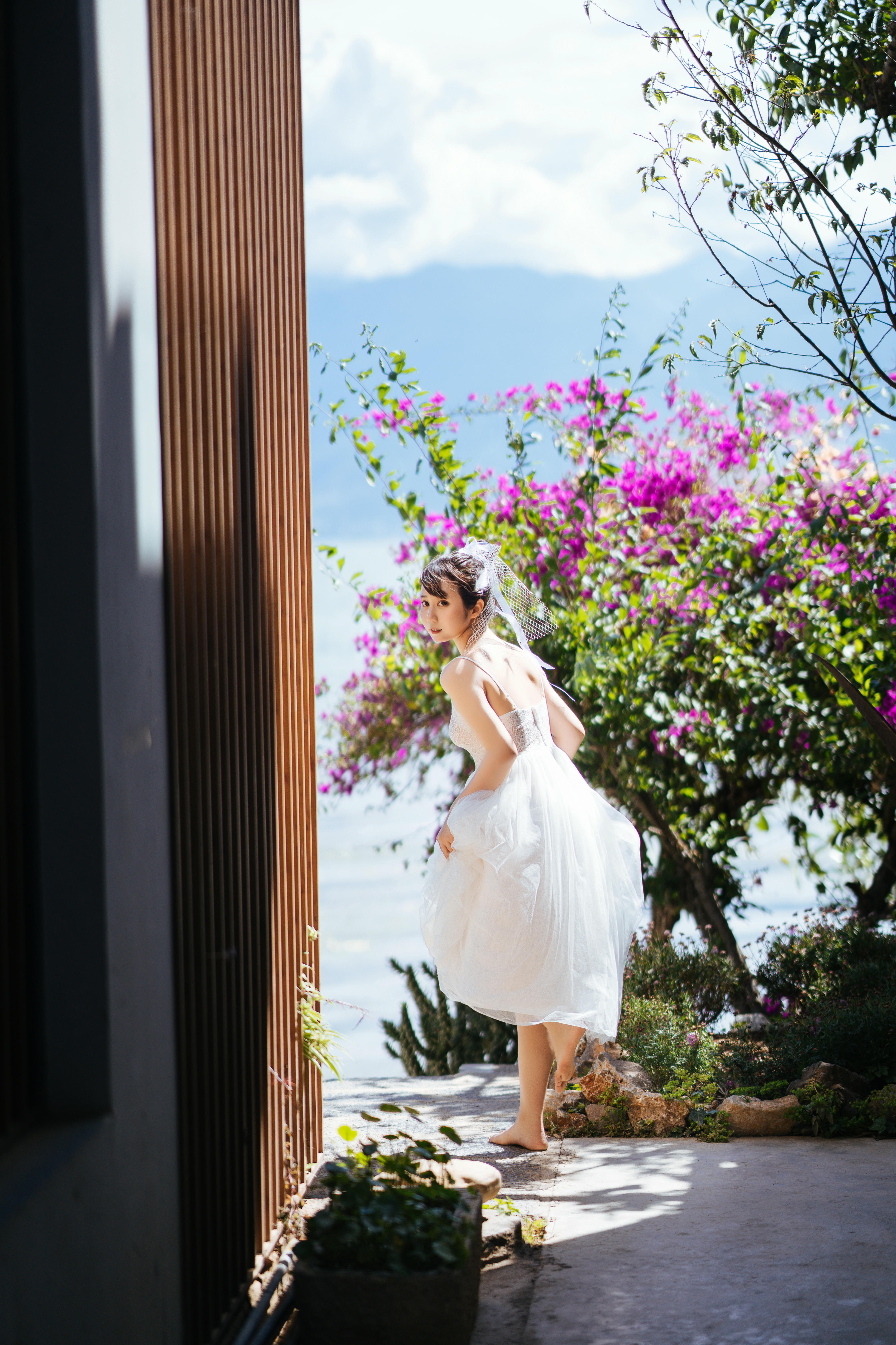 [喵糖映画] VOL.305 静夏白裙[34P／681MB]_第2集